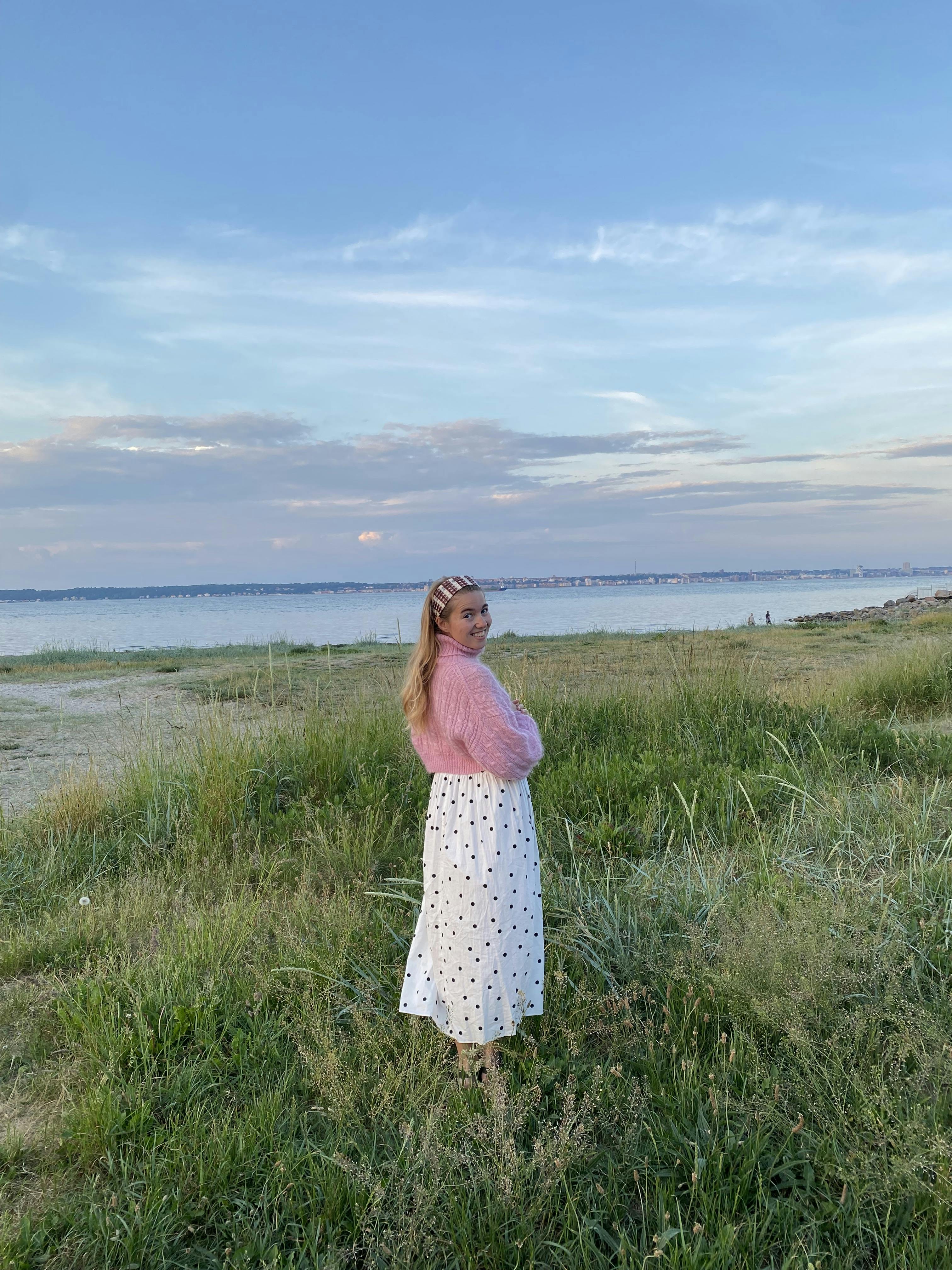 Billede af Matilde på stranden