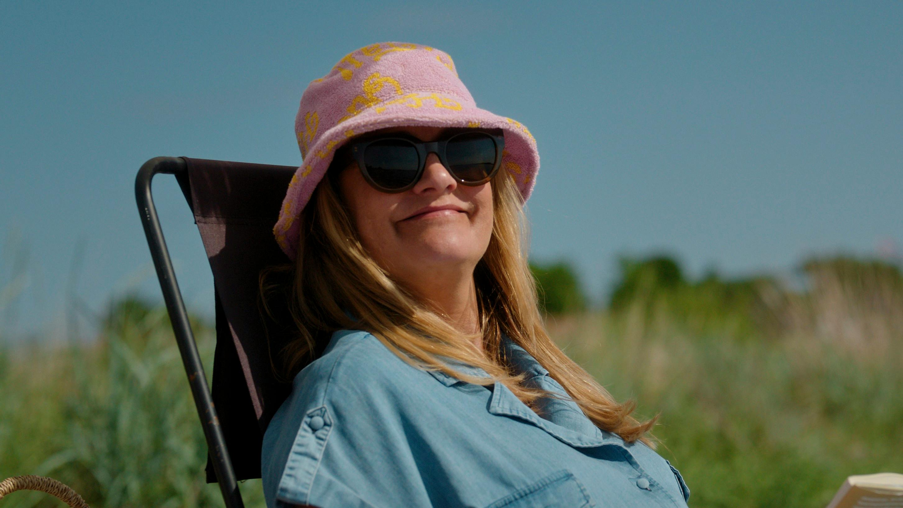 Pørni, fra Netflix-serien af samme navn, slapper af