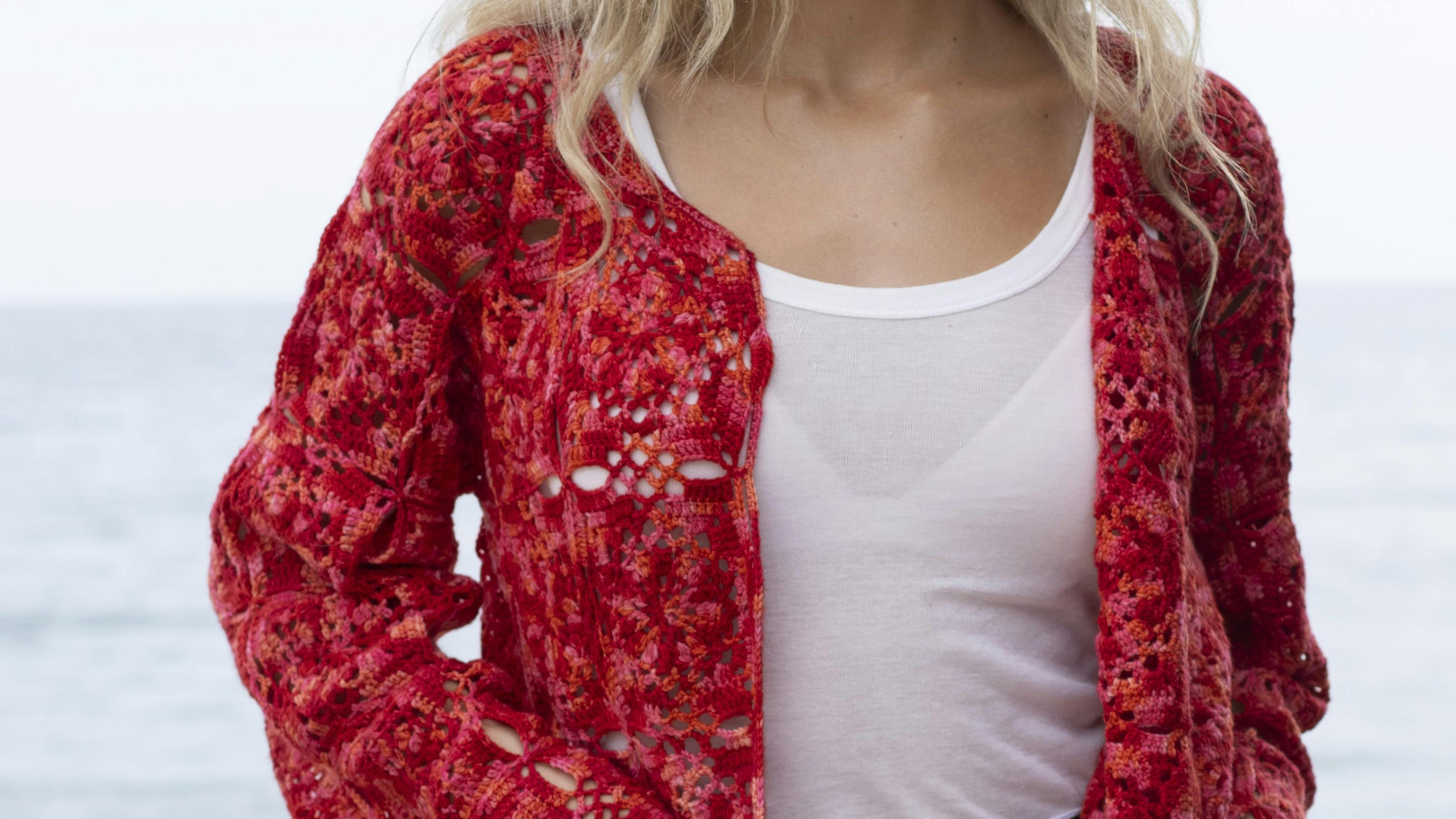 Rød hæklet cardigan