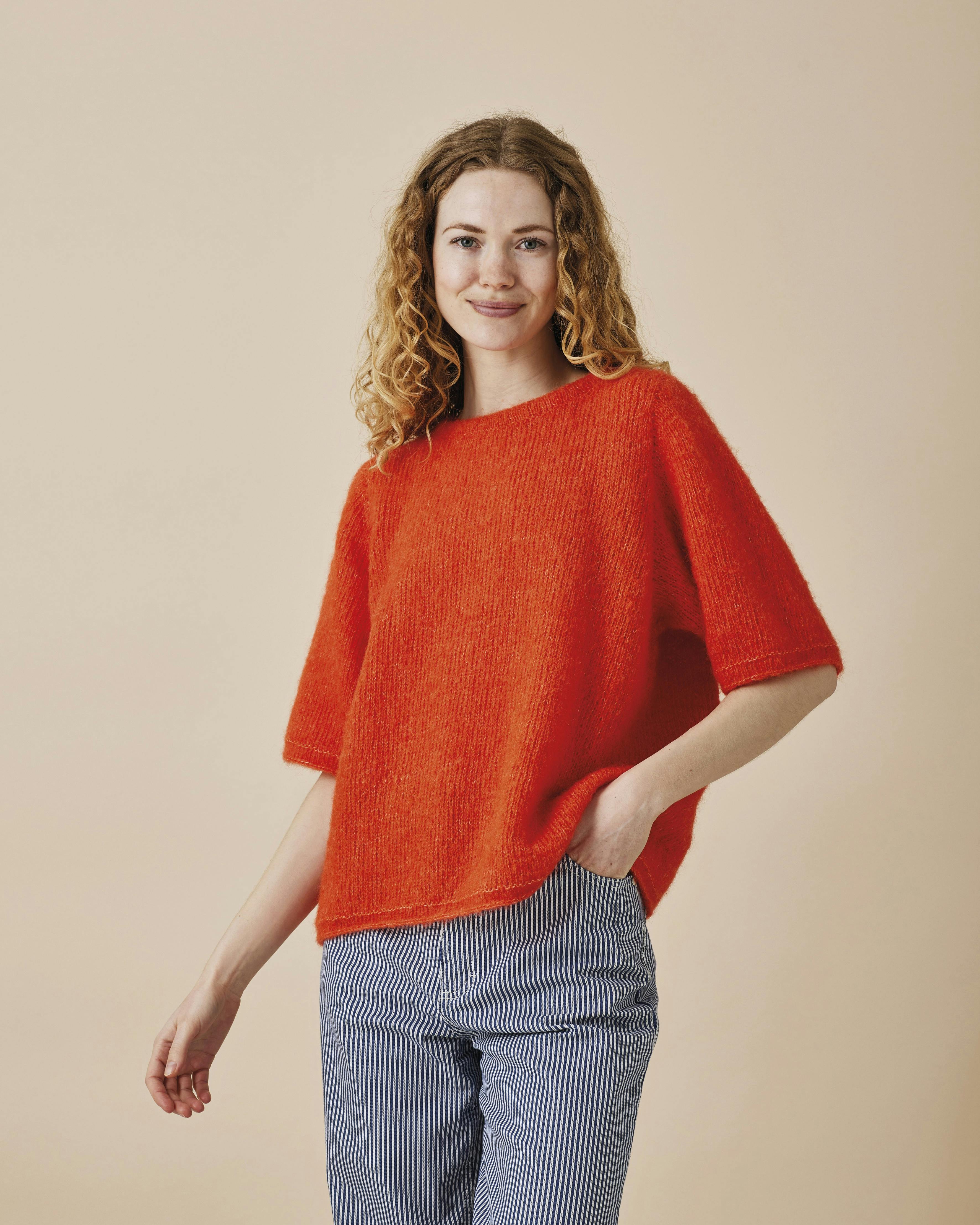 Strikkeopskrift på en oversize t-shirt i glatstrik