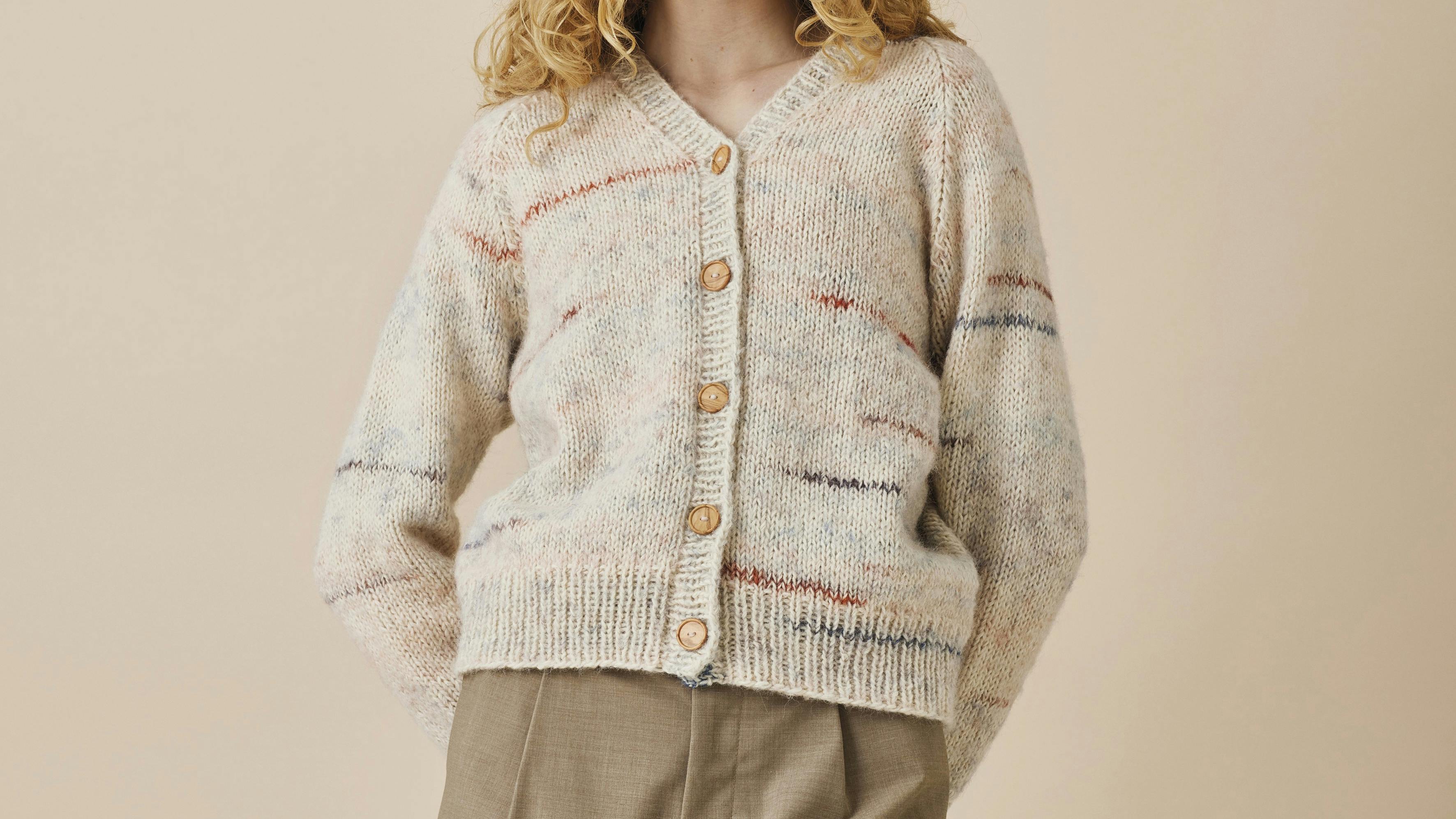 Cardigan med stribeeffekt