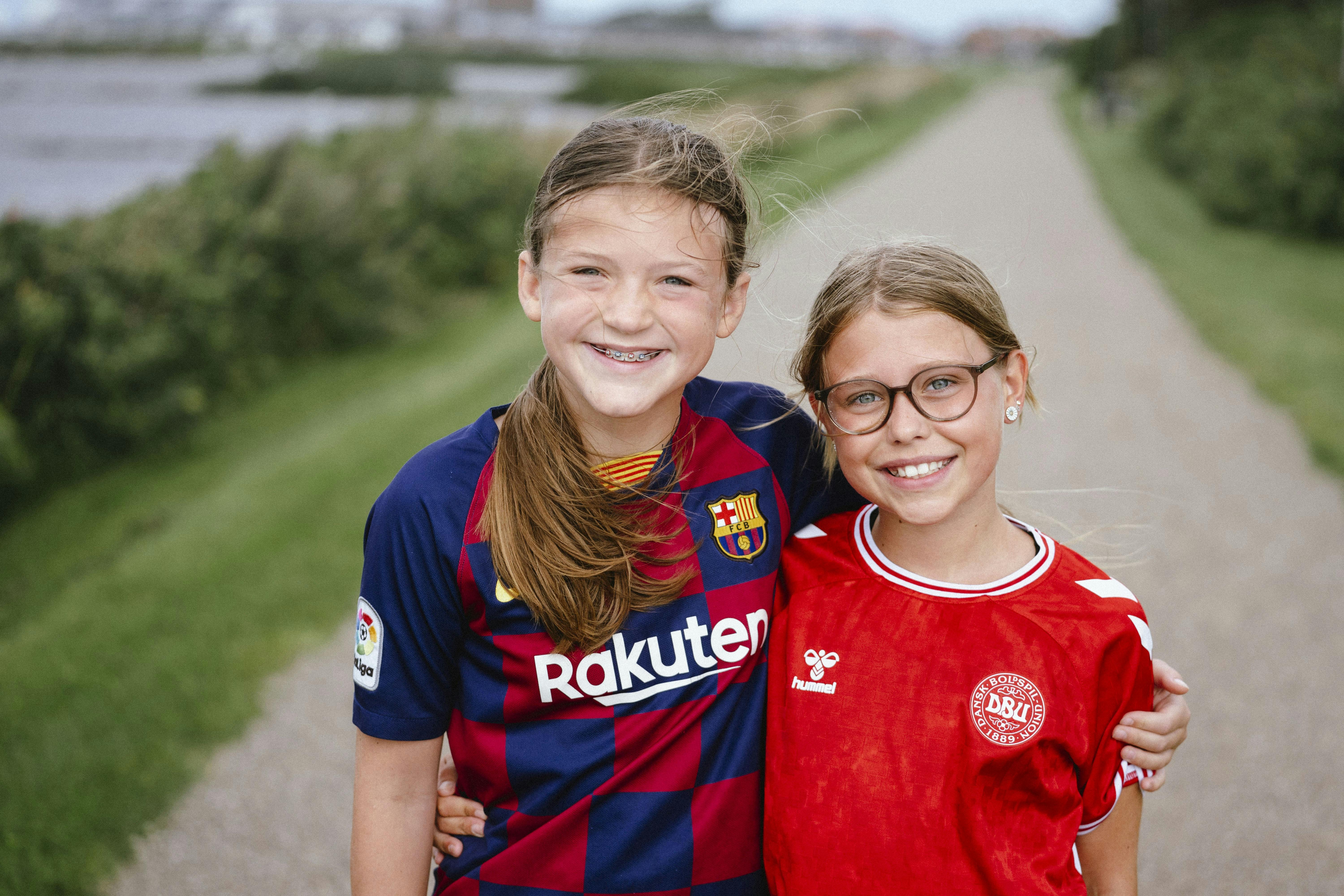 Alberte og Ellinor skal gå 215 km 