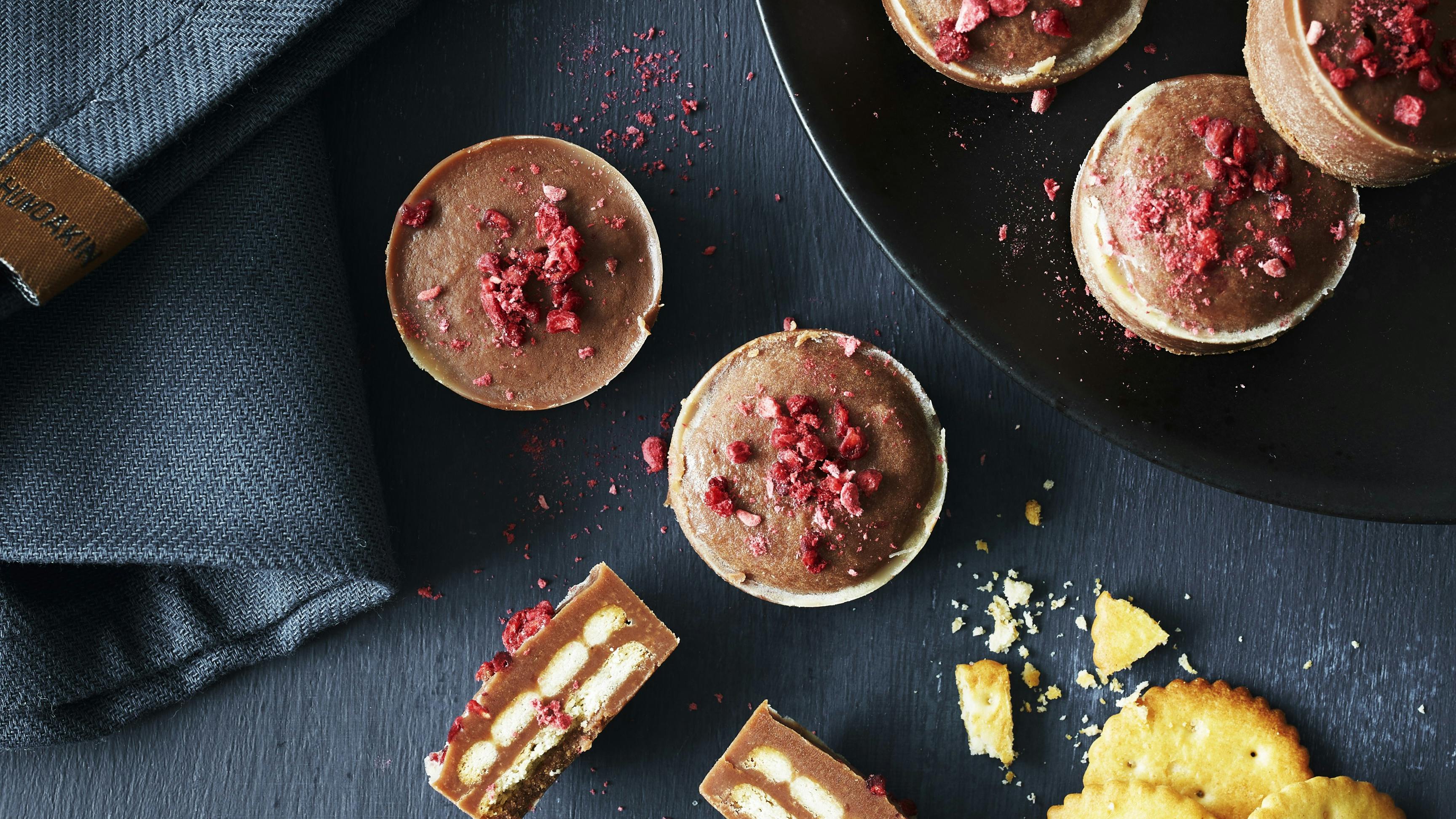 Mini-kiksekager med mælkechokolade og saltkiks