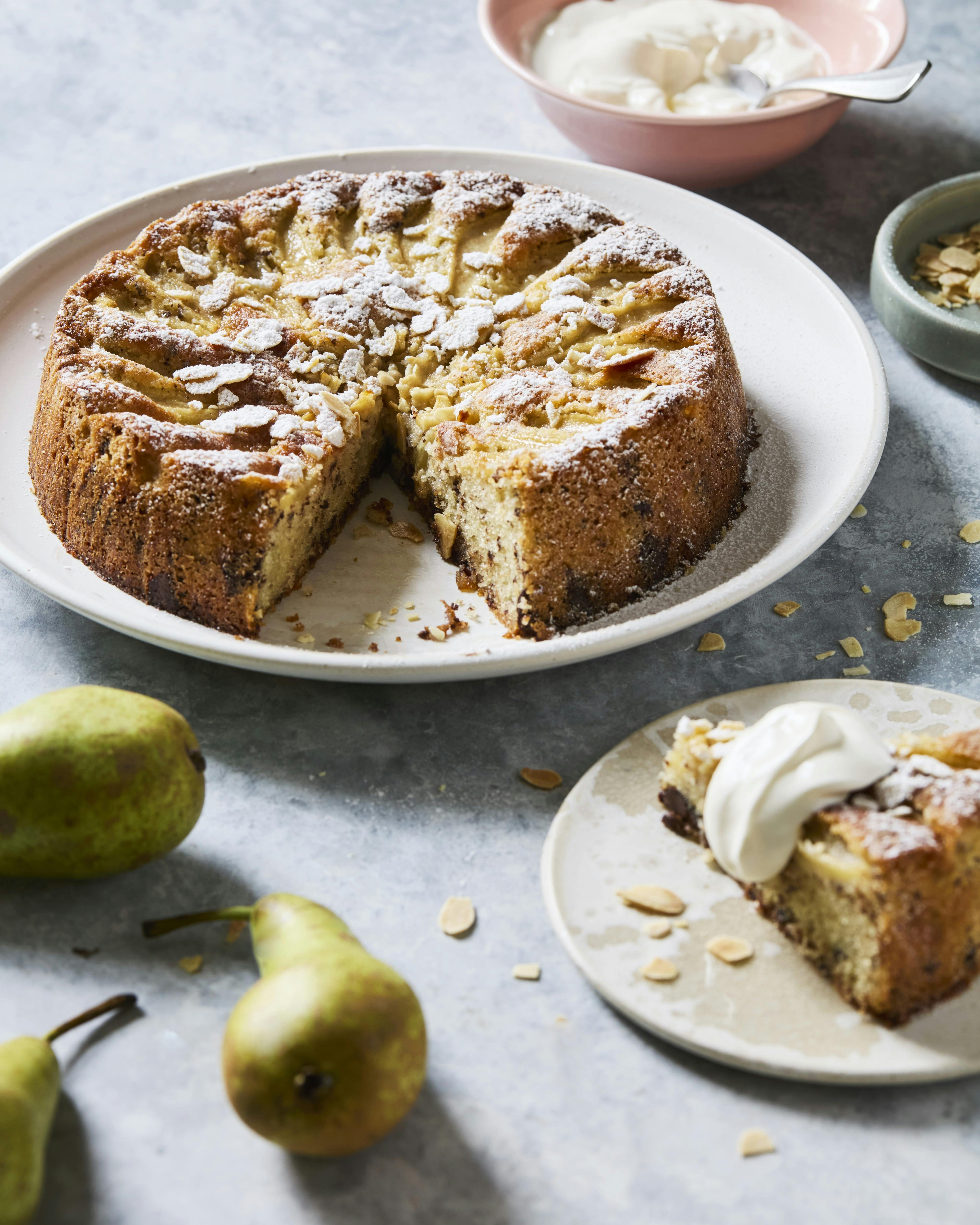 Pærekage med mandler