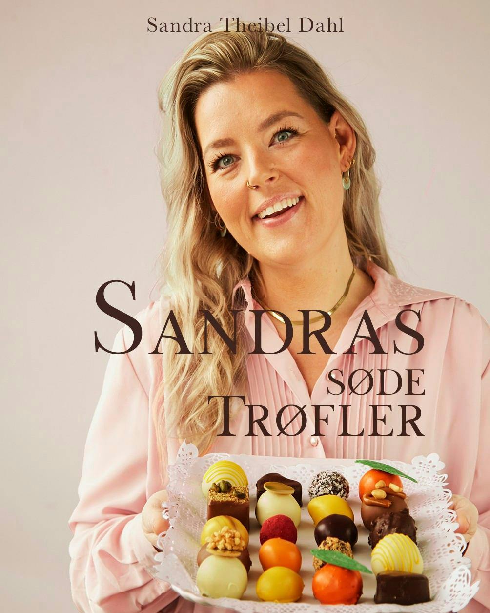 https://imgix.familiejournal.dk/2025-10-03/Forside_Sandras-soede-troefler.jpg