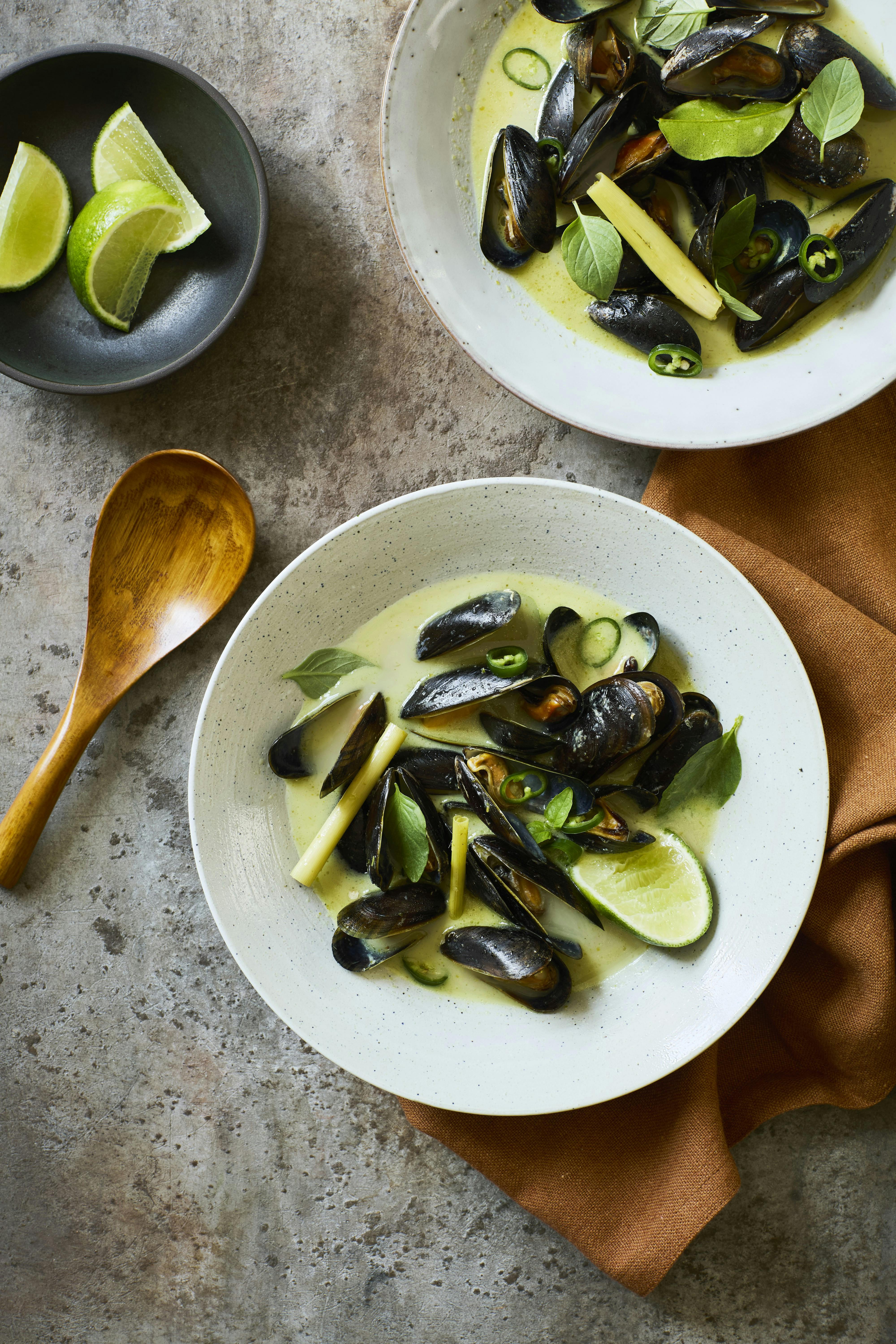Muslingesuppe med citrongræs