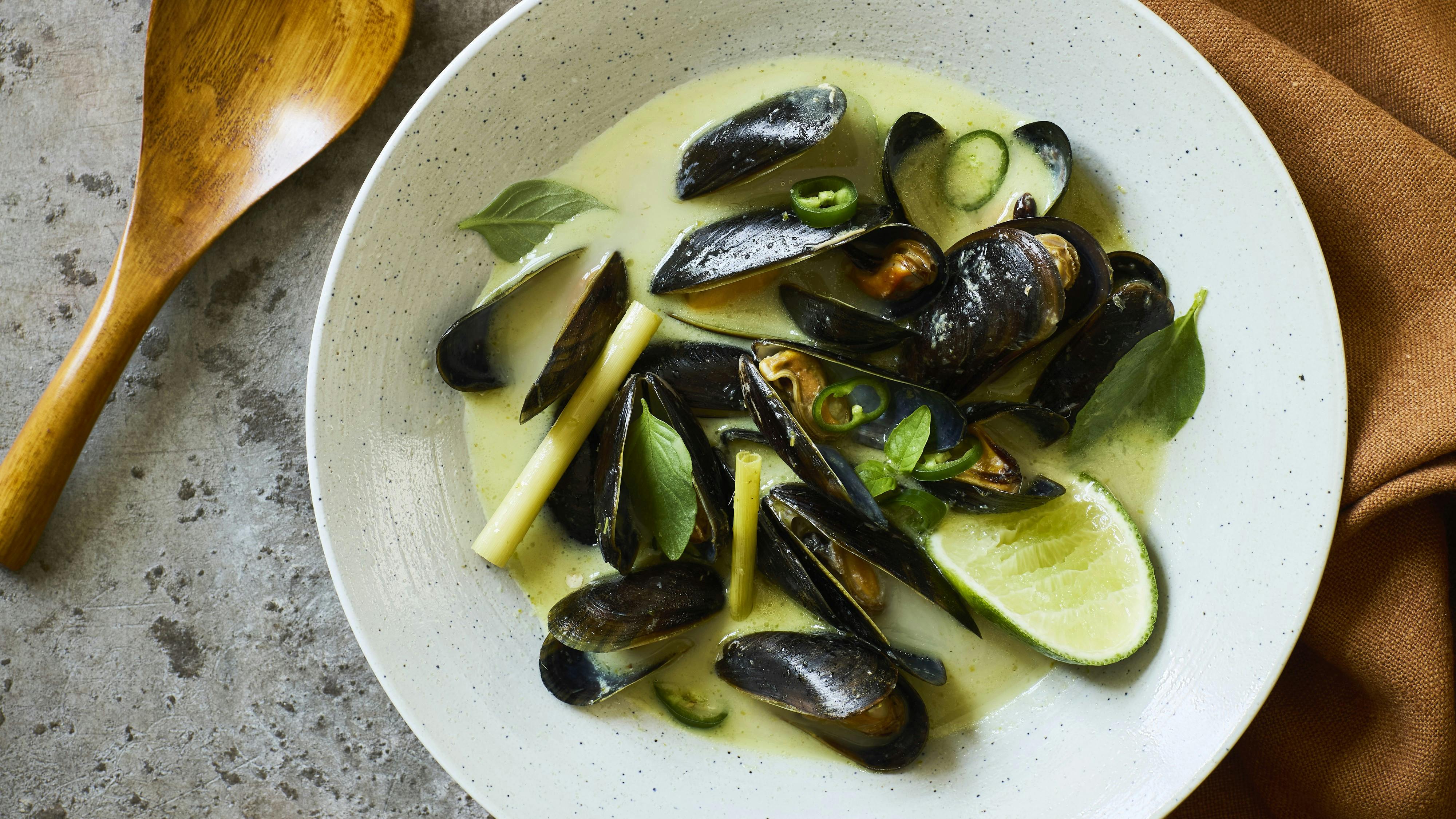Muslingesuppe med citrongræs