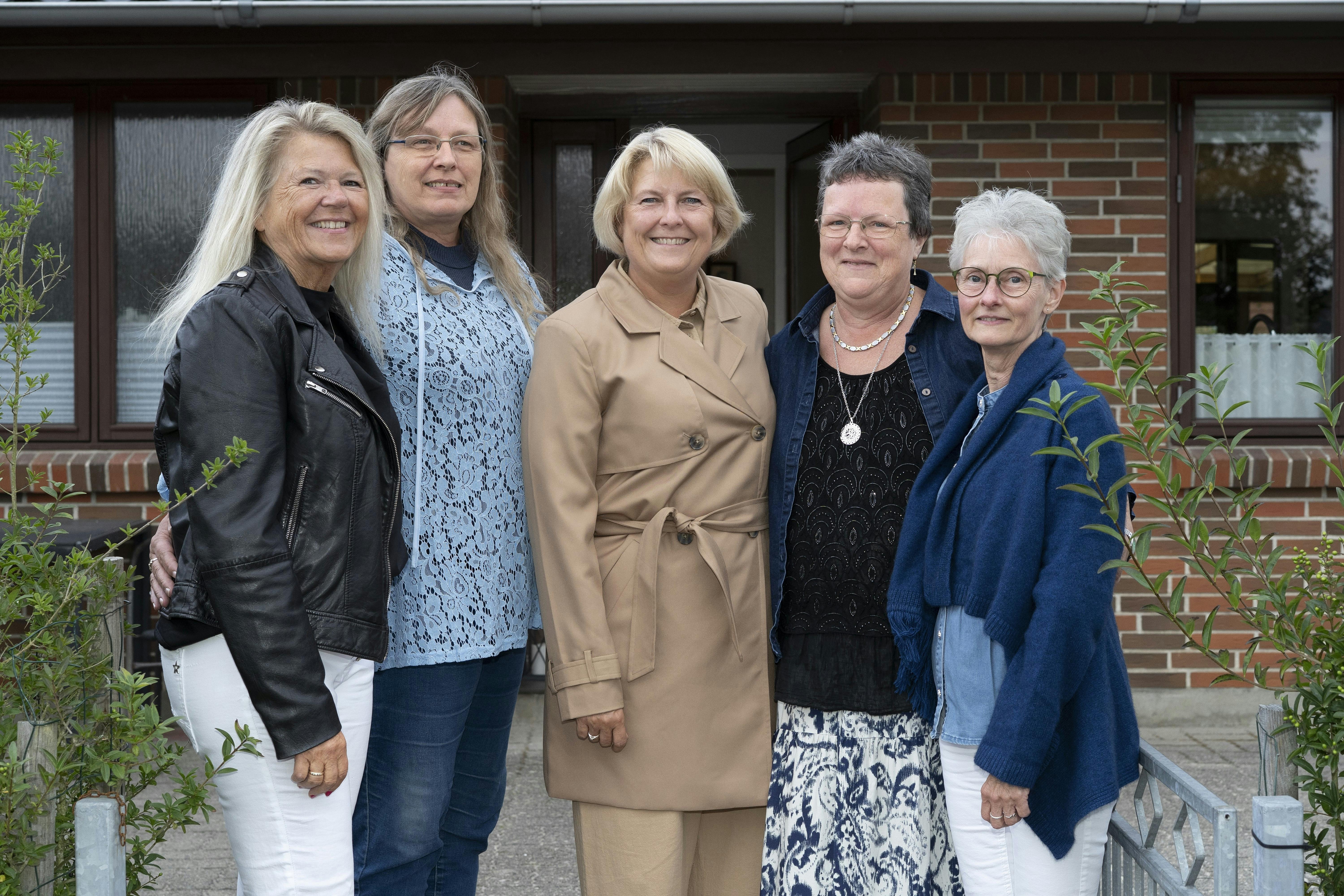 Fra venstre: Inger Friis Jakobsen, Heidi Maibritt Trampedach Larsen, Gitte Birk Jørgensen, Kirsten Willumsen og Lene Nielsen.