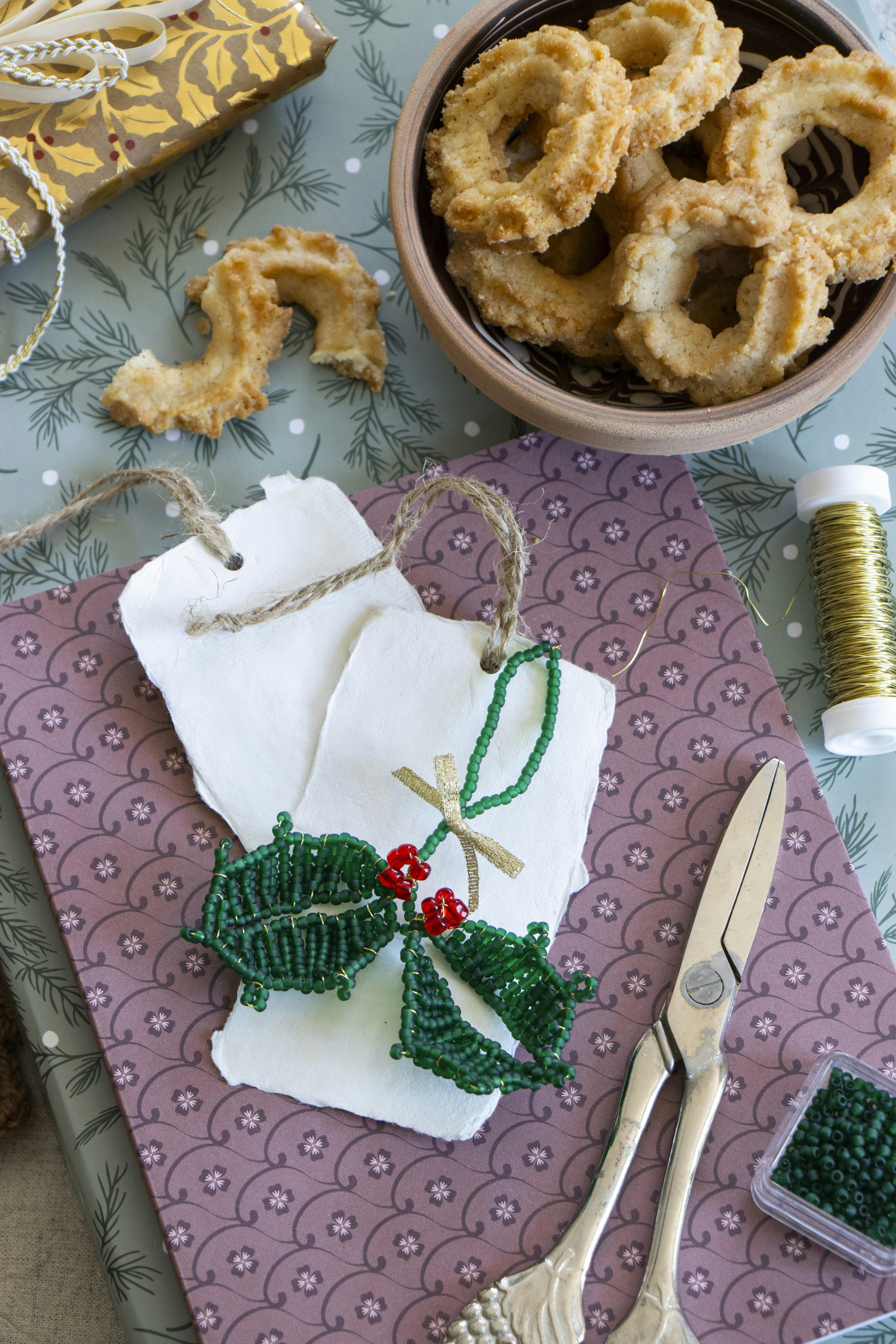 Kristtorn lavet af perler