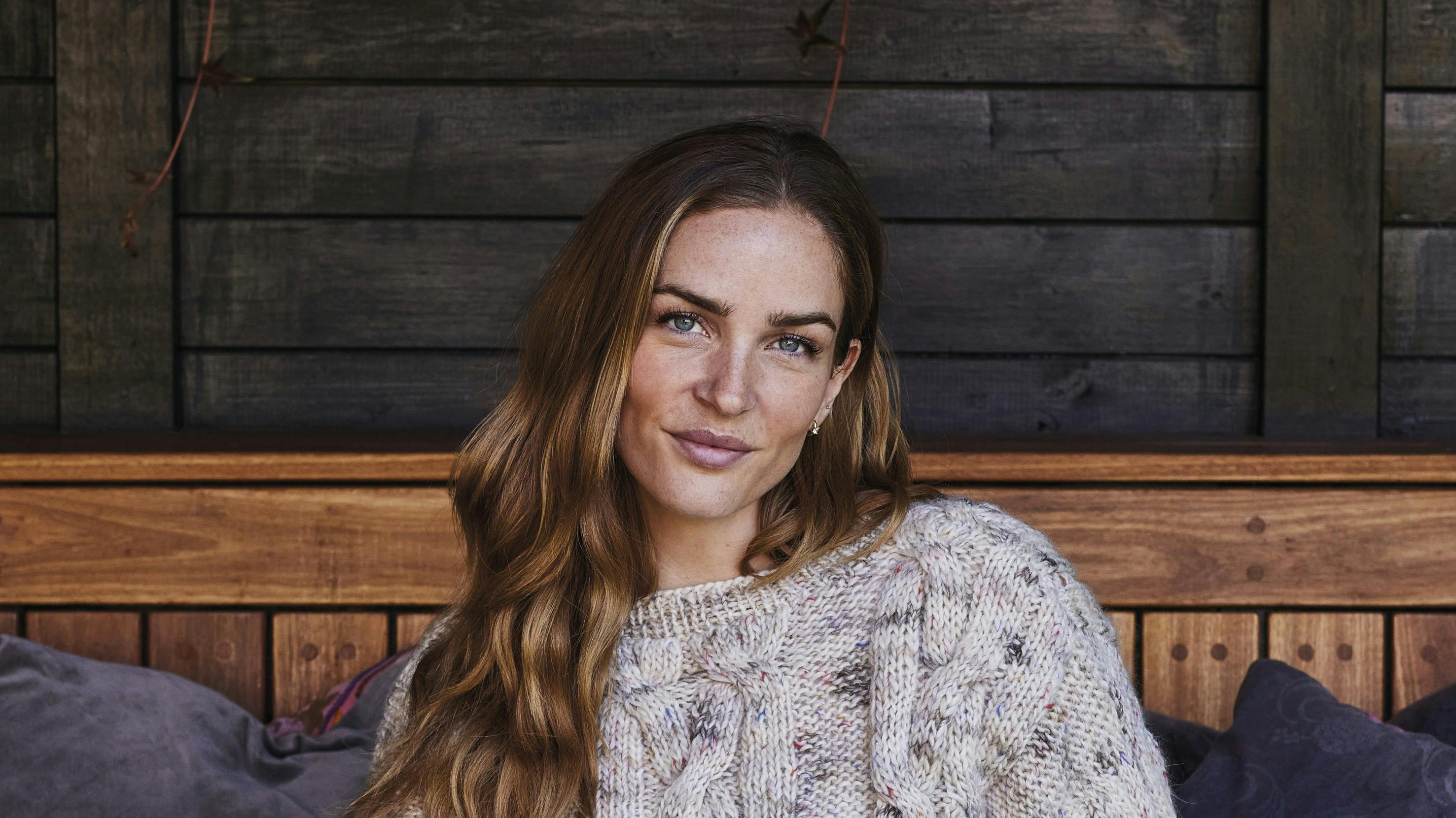 Sweater med snoninger