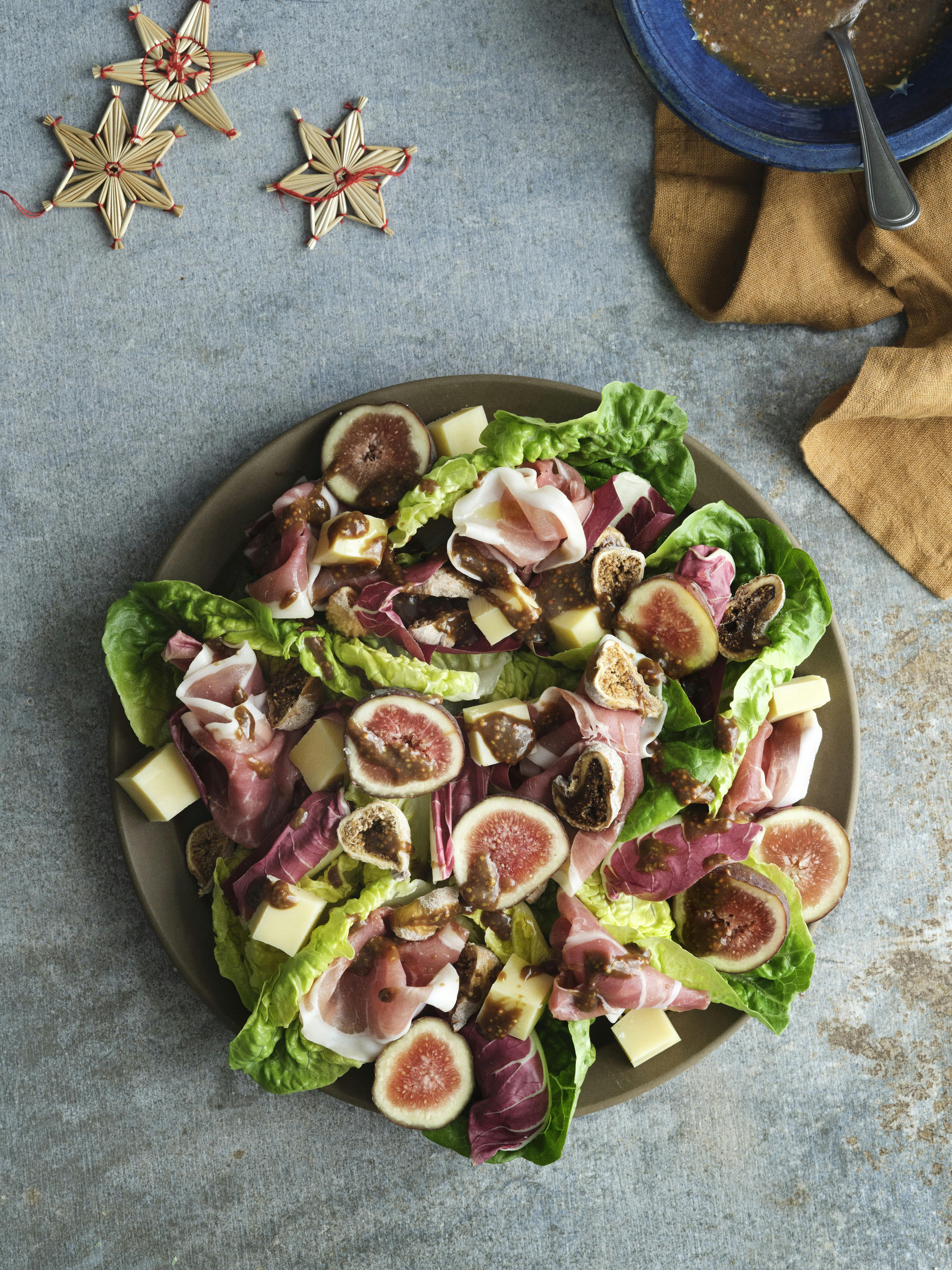 Salat med figner og gruyere