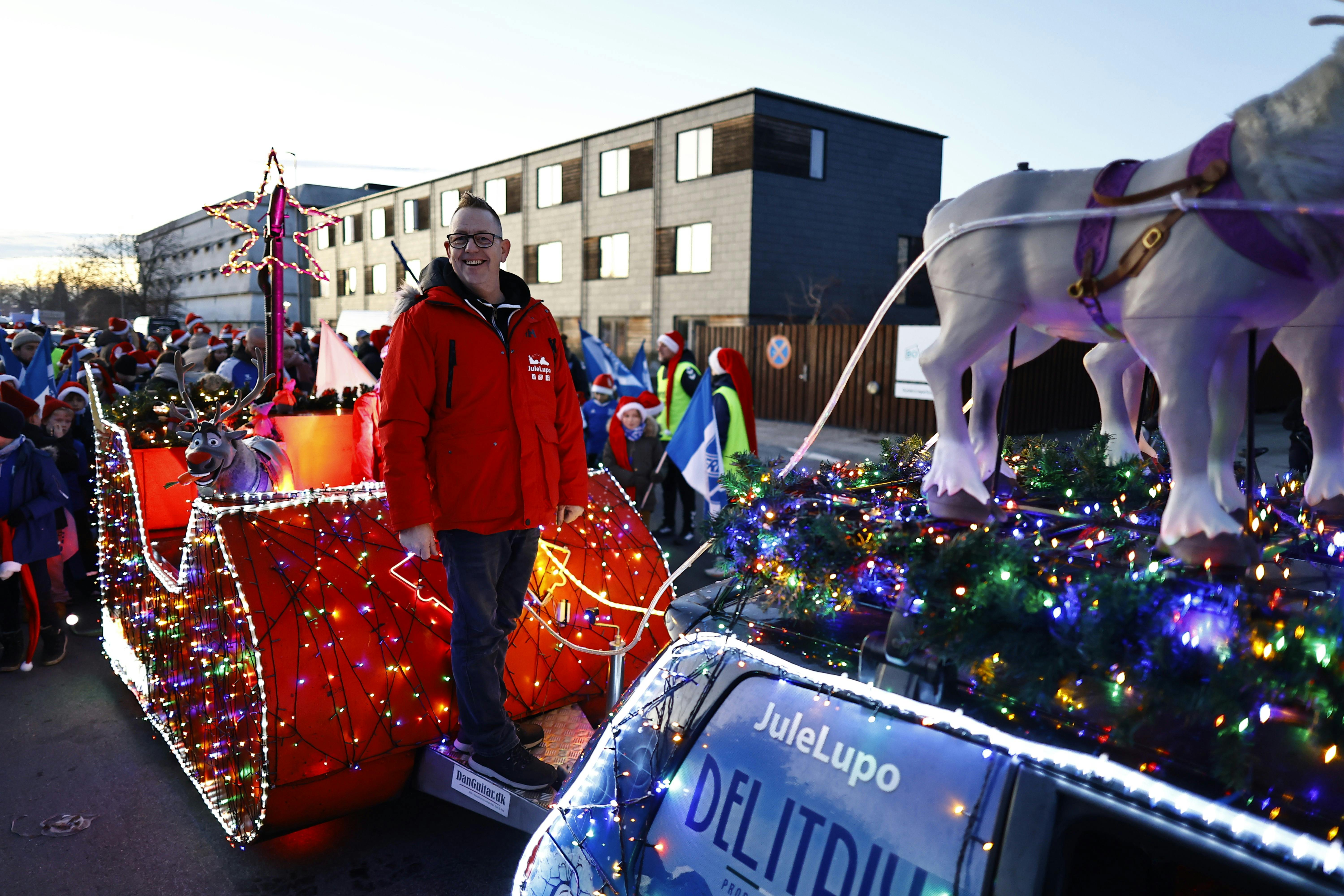 Julebilen skaber glæde, og er skabt af Michael Klessner Juul Santangelo .