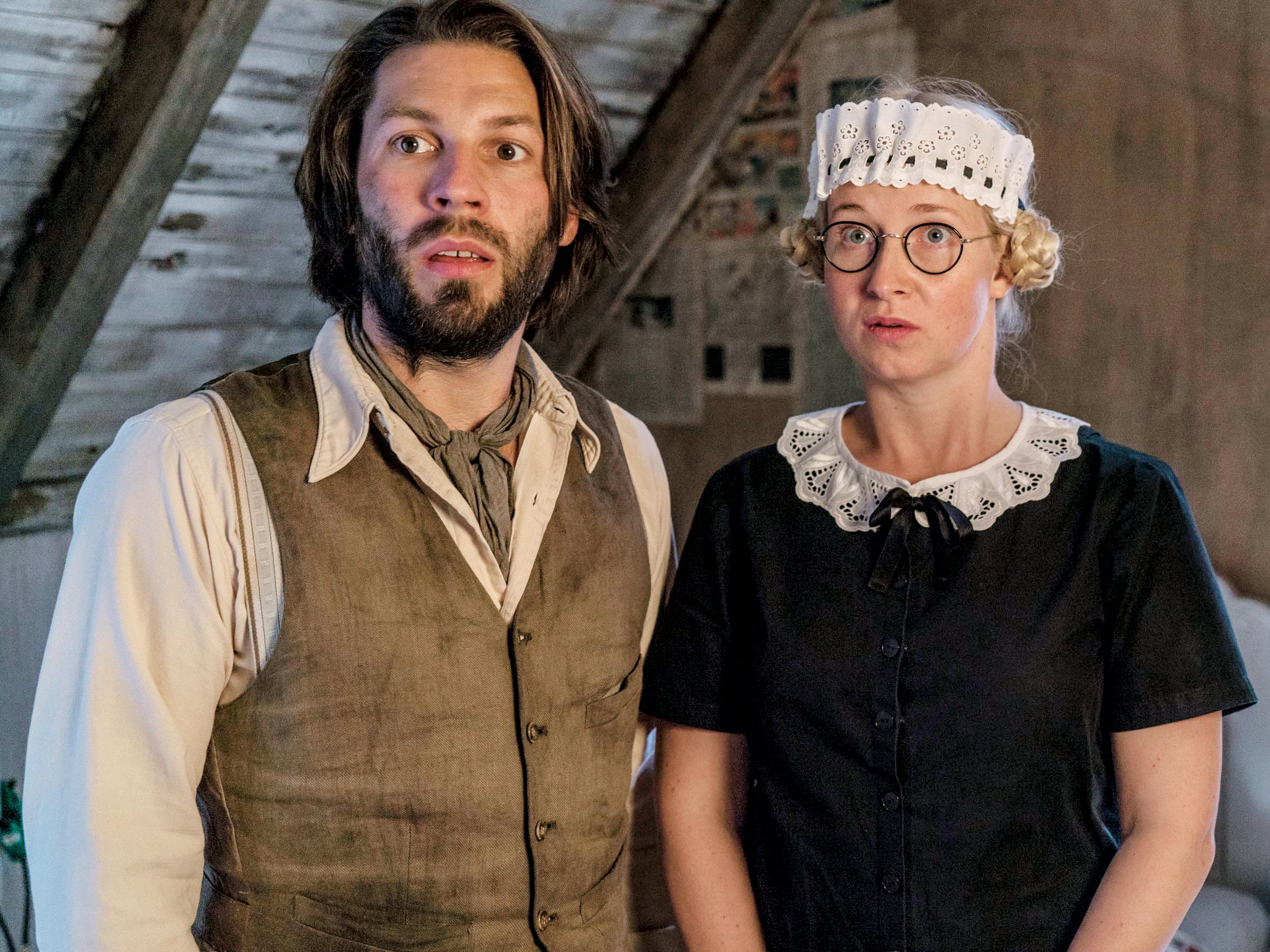 Simon Stenspil i Badehotellet