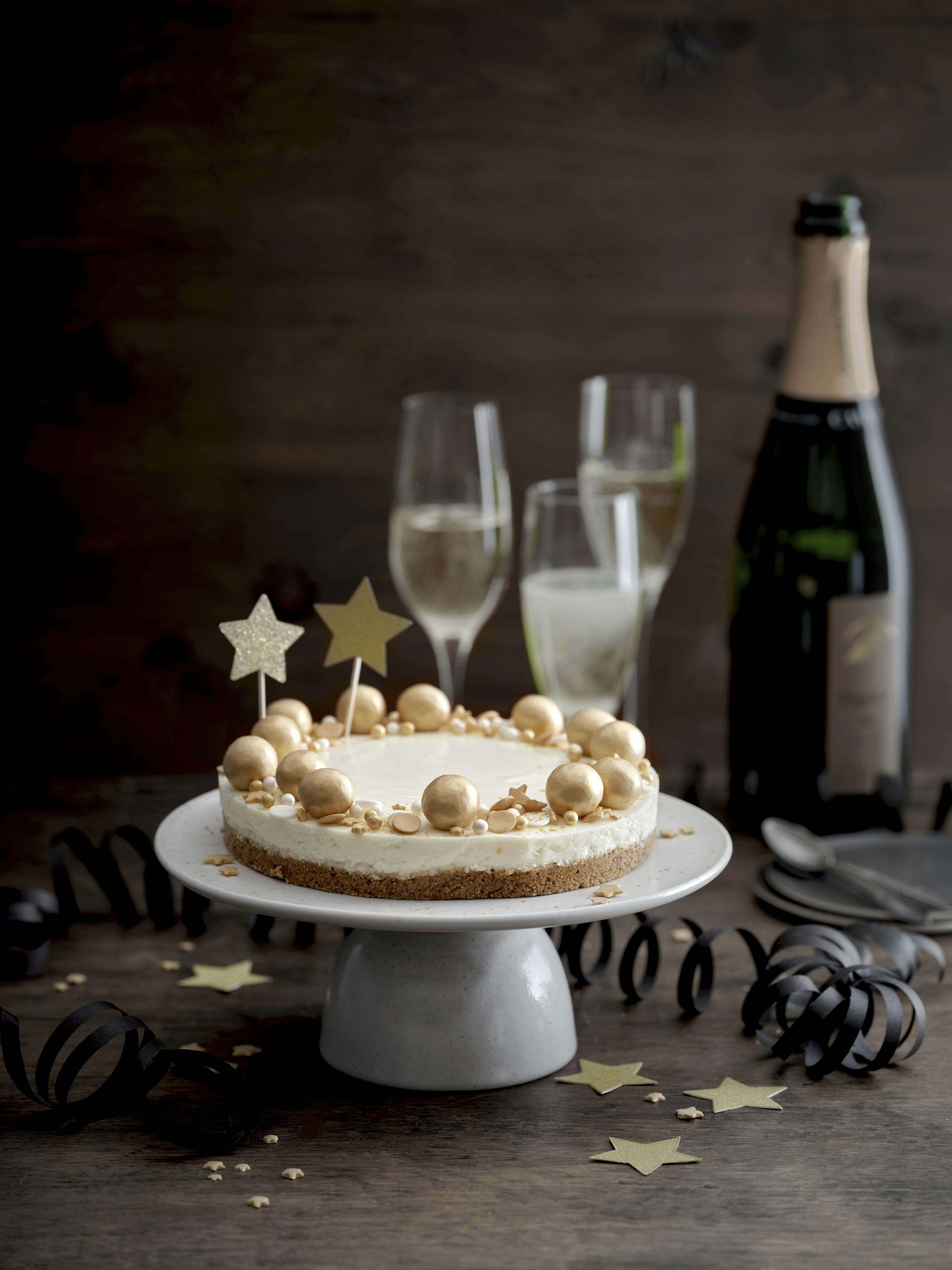 Nytårskage,; cheesecake med hvid chokolade og lime