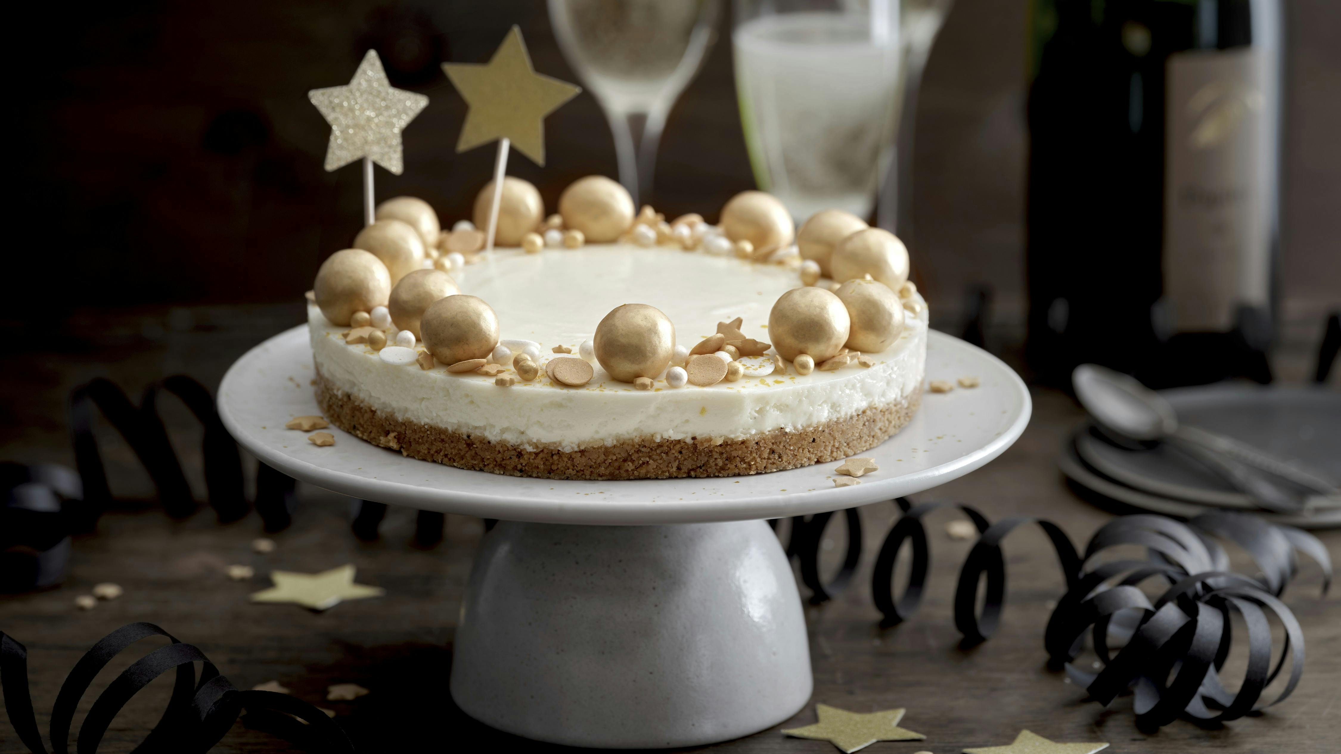 Nytårskage,; cheesecake med hvid chokolade og lime