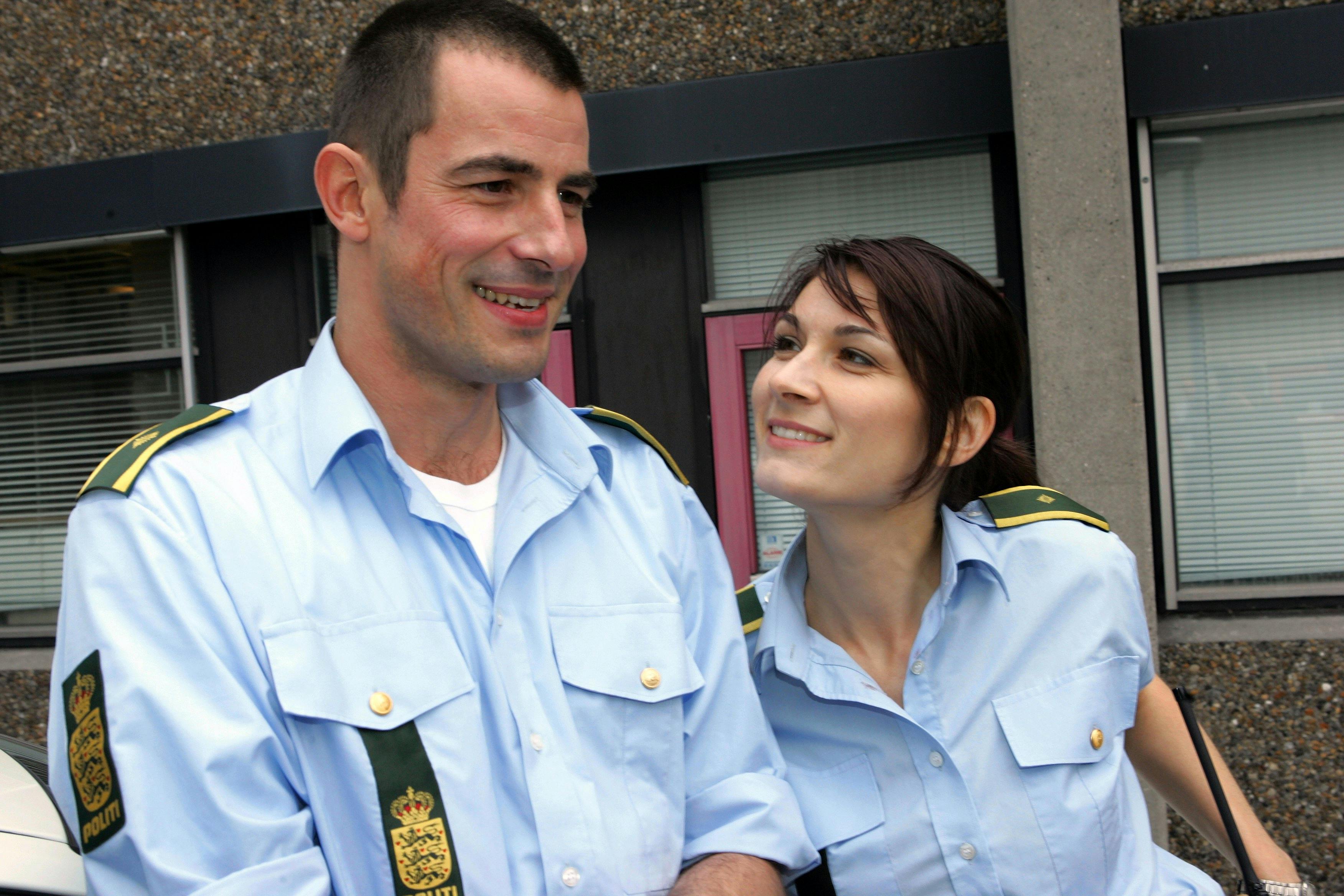 Claes Bang og Charlotte Munck som politibetjentene Martin Krøyer og Anna Pihl i krimiserine "Anna Pihl" på TV 2.