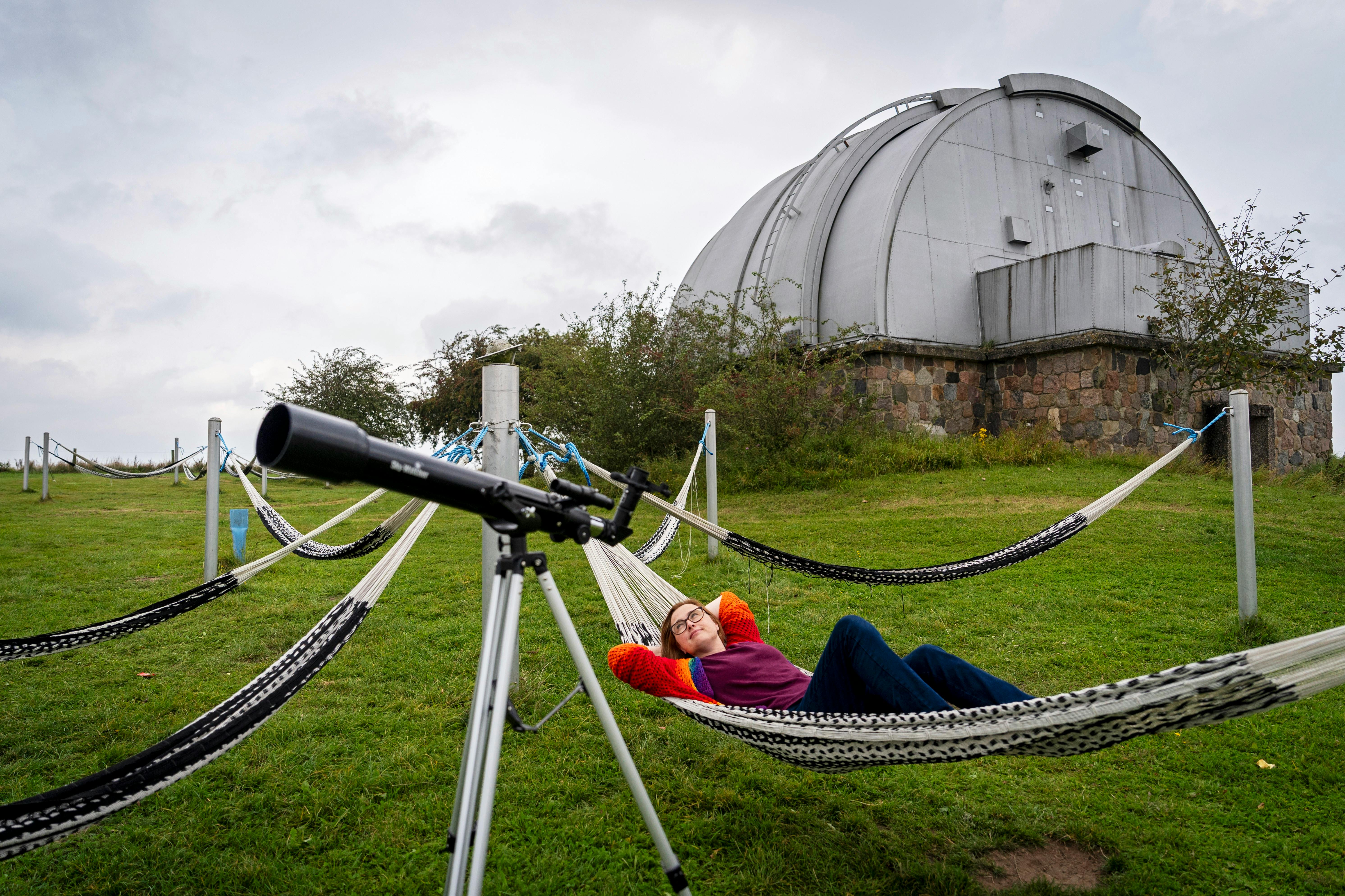 Henni Kanstrup Andreassen, international koordinator hos FIG, er i fritiden bidt af astronomi og rumfart.