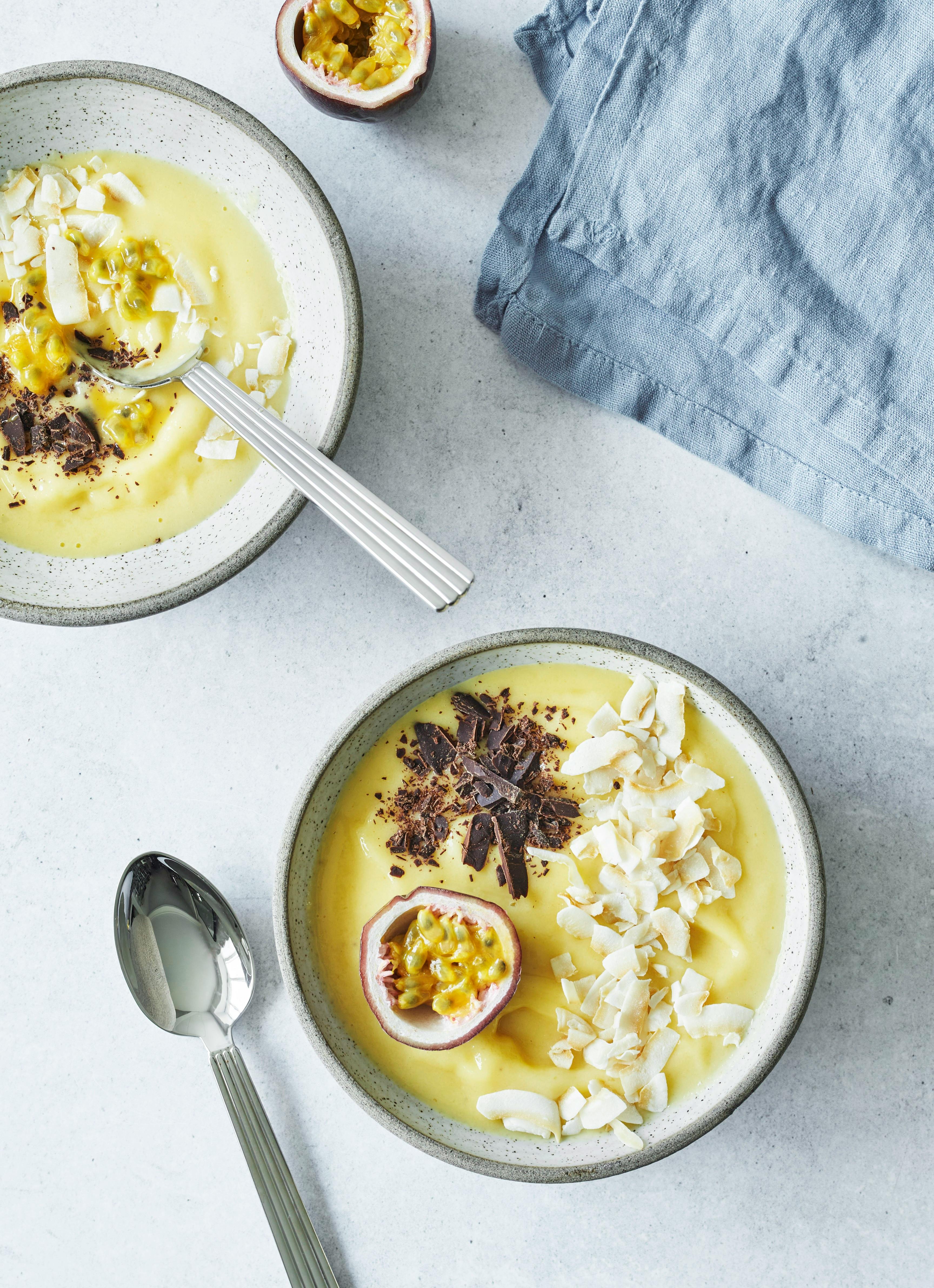 Nice cream med passionsfrugt, mango og banan.