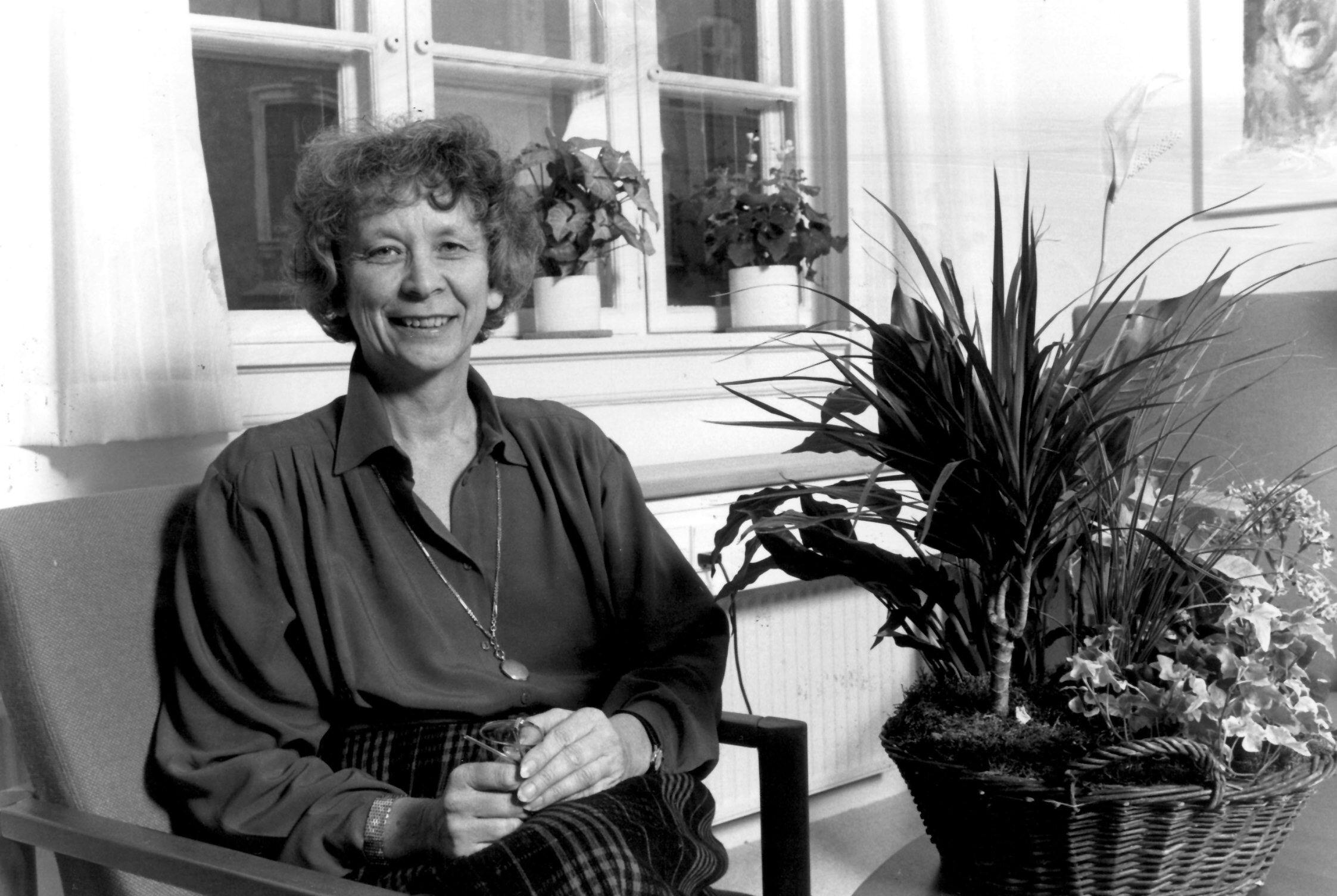 Arkivfoto:Tidligere folketingsmedlem og minister Ester Larsen fylder 80 år d.23 maj 2016.Arkivfoto: ESTER LARSEN, TIDLIGERE SUNDHEDSMINISTER.