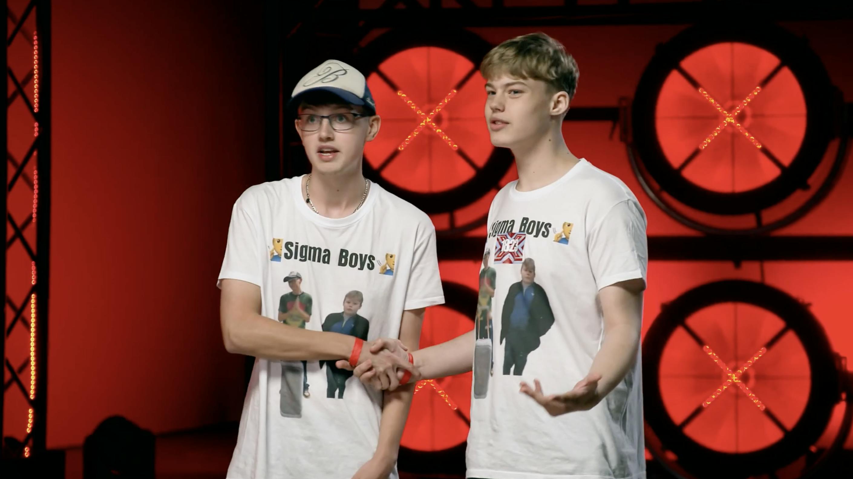 Sigma Boys alias Felix Christensen fra Ballerup og Theodor Ruders Dinesen fra Næstved til audition i "X Factor" anno 2026