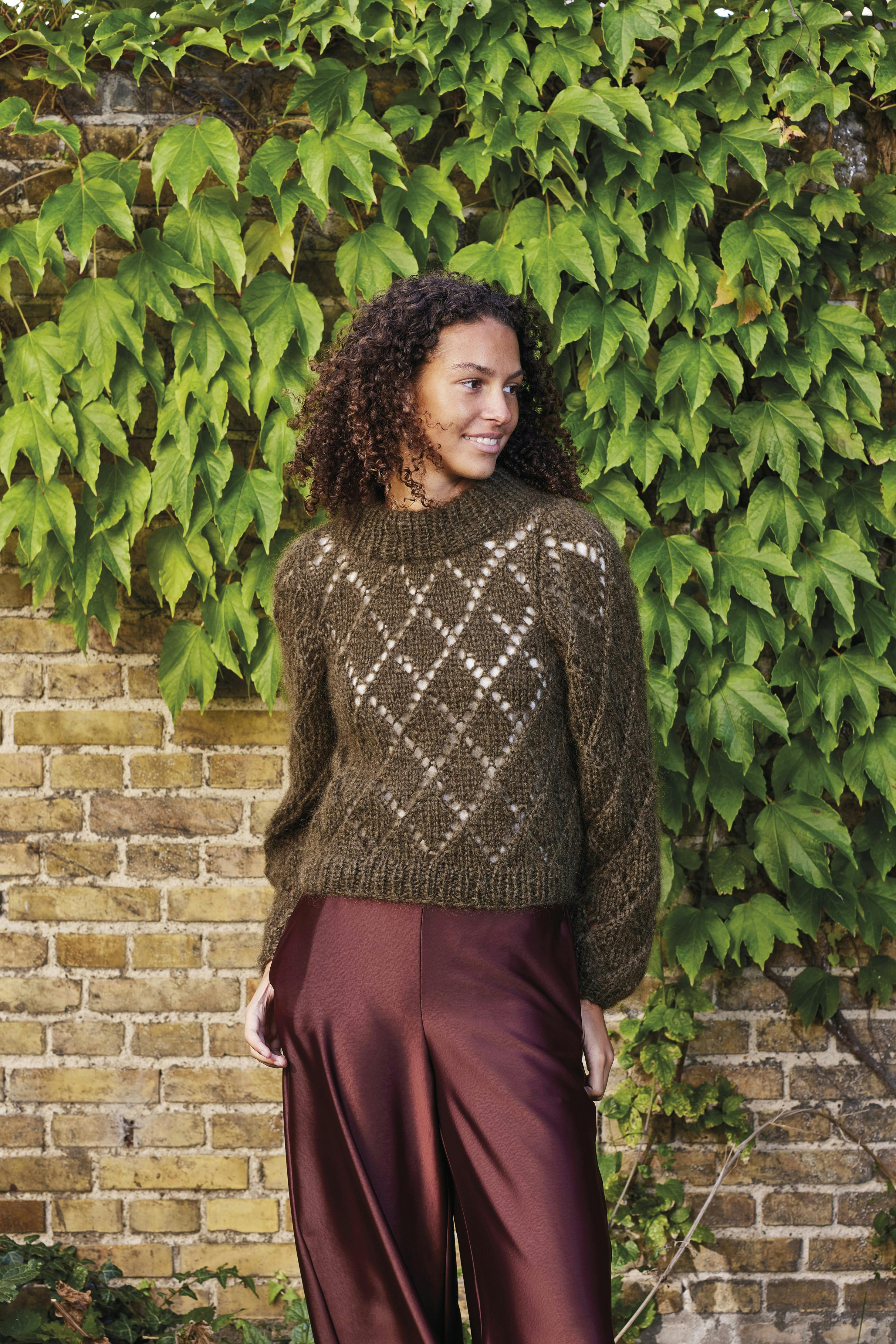 Strik med hulmønster fra Permin.