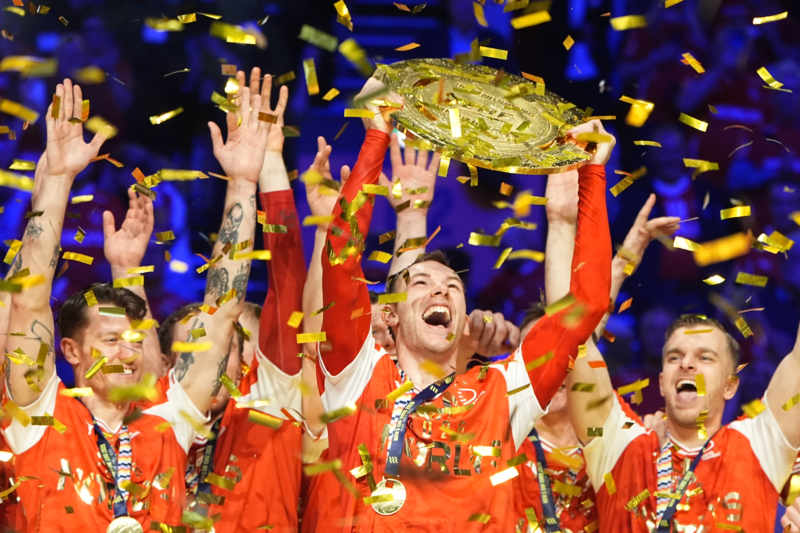 De danske håndboldherrer fejrer EM-triumfen