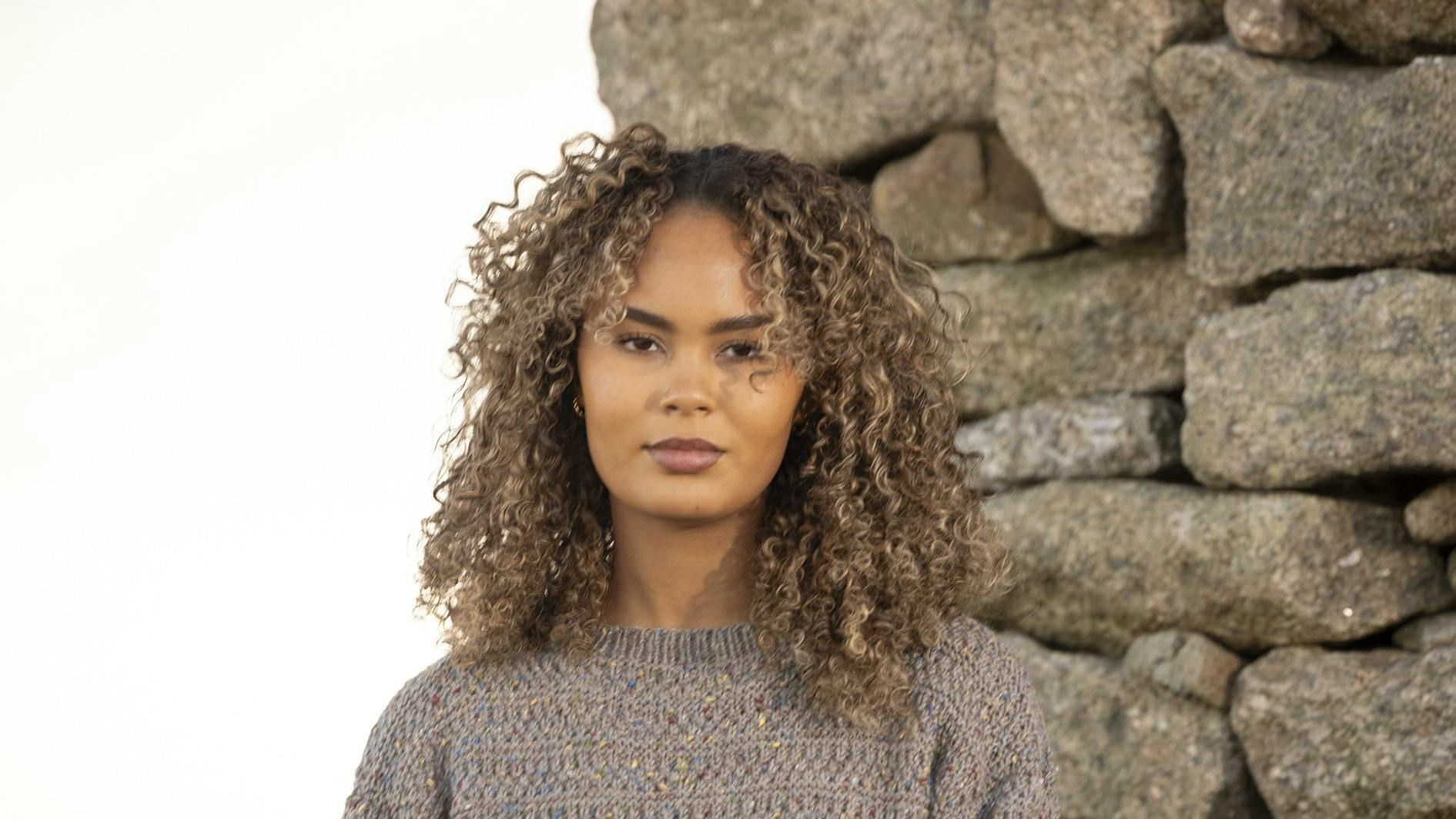 Strik med strukturstriber og nister