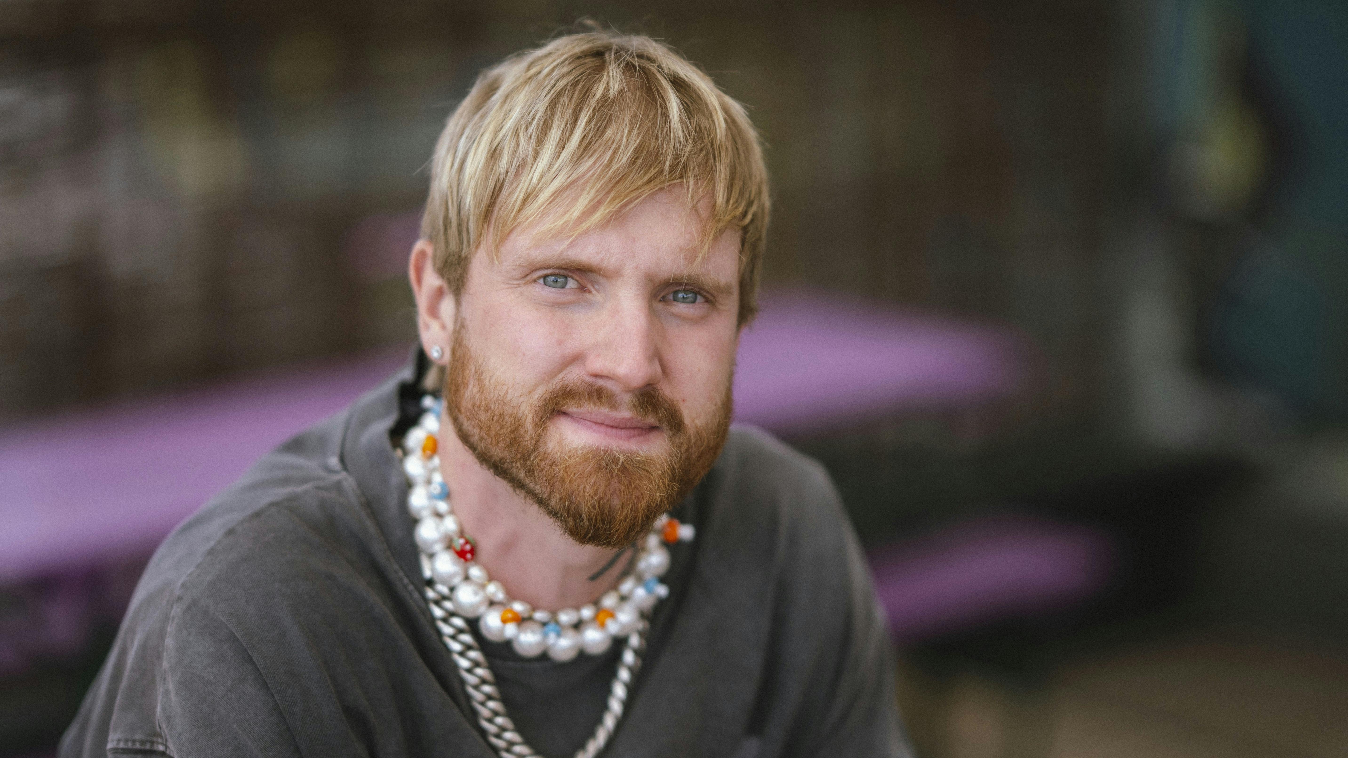 Asger Brodtkorb har haft ortoreksi - en sygelig optagethed af madvaner og sund kost - og er forfatter til bøgerne "Selvbedrag" og "Streetfood".