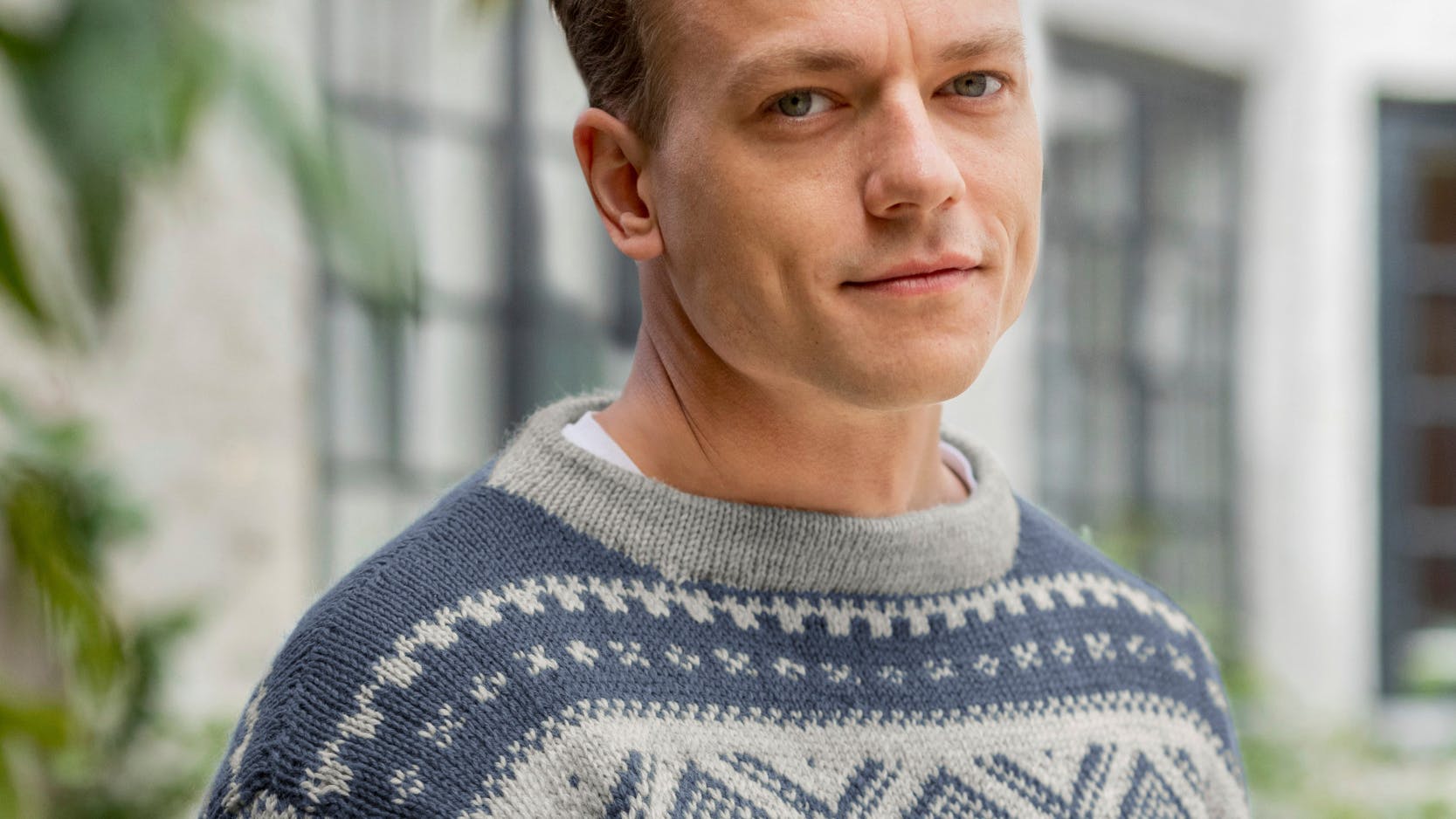 Sweater med rund hals