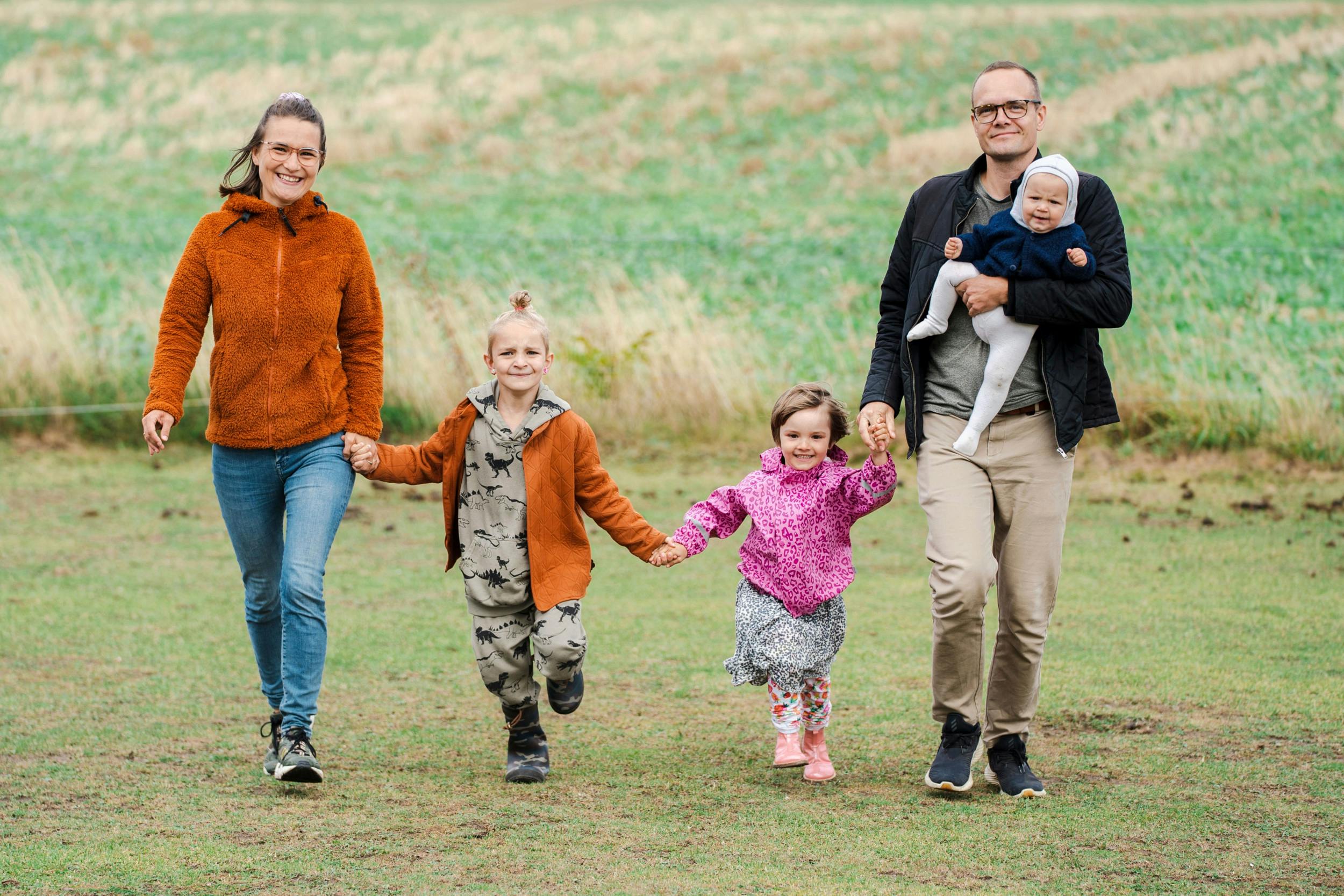 https://imgix.familiejournal.dk/aurora-images/aurora-7252416-md5-6ed65e74bab71dc2c433615a2b5f8926.jpeg