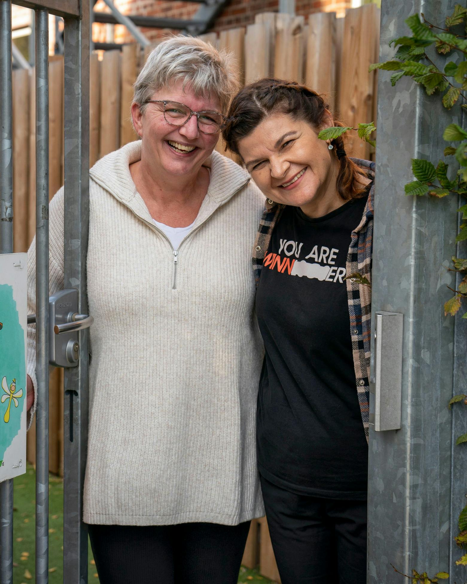 Det var ved denne låge, at Nataliia, tilbage i marts, stod og spurgte efter Marianne.