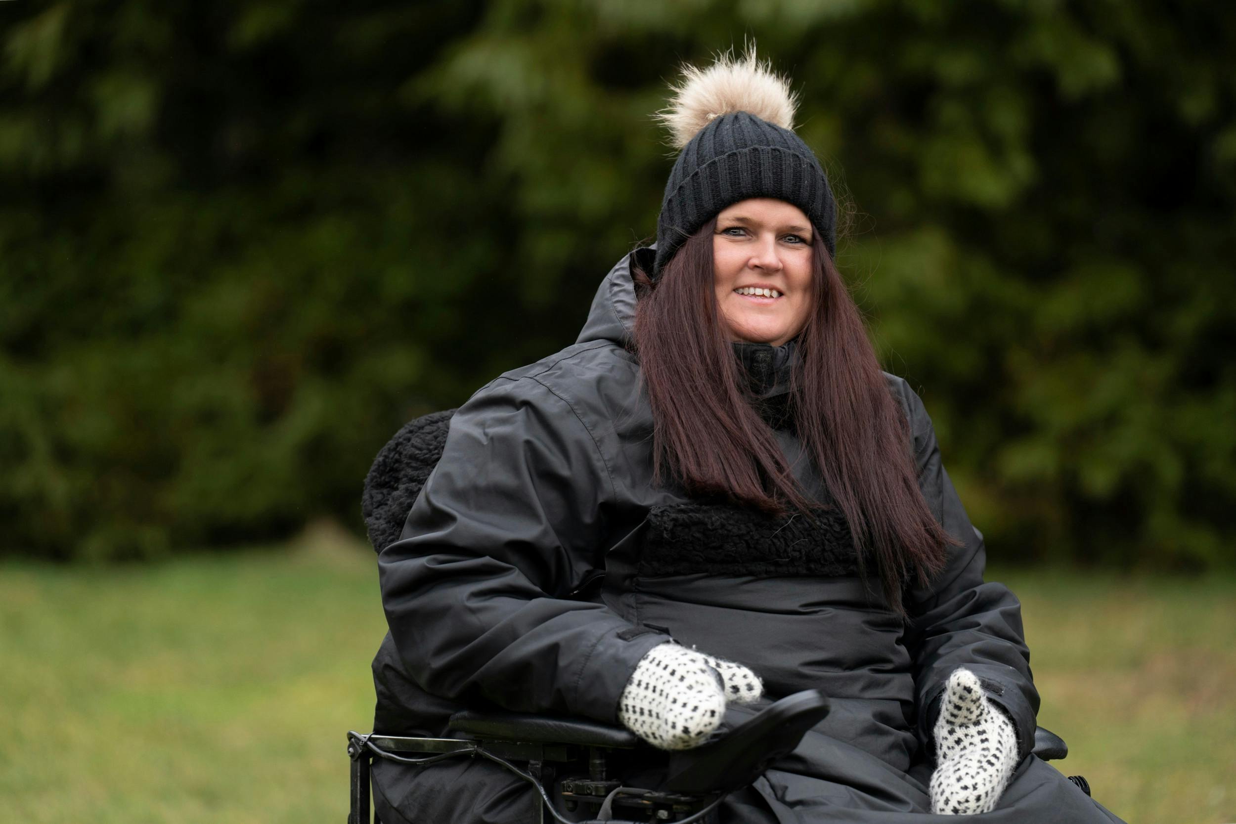 Annika har stærke smerter hver eneste dag. Naturen hjælper hende med at glemme dem for en stund.