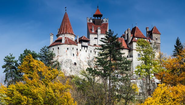 Se Draculas slot, Bran, i Transsylvanien, når du rejser til Rumænien.