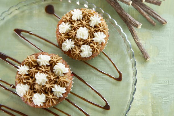 https://imgix.familiejournal.dk/files/pics/familiejournal-dot-dk/140/4895/original-54202-42-lakridscupcakes-612.jpg