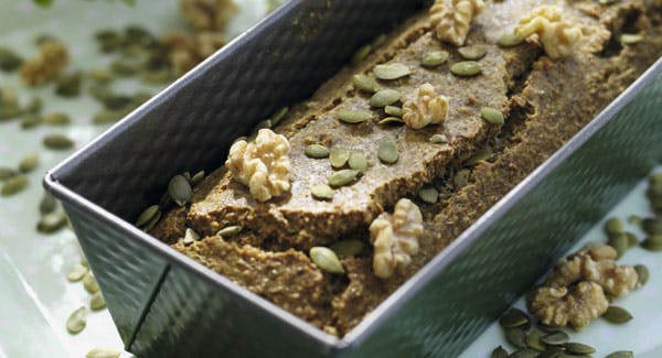 https://imgix.familiejournal.dk/files/pics/familiejournal-dot-dk/140/5779/original-74558-broed-lavkarbo-low-carb.jpg