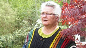 Bente Vinding i sin farvestrålende og flotte kreation