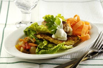 Galetter på kartoffel og æble med nemme fiskefrikadeller