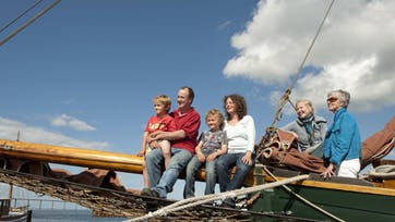 - Vi glæder os til at vise vores børn hele verden, siger Ea og David. Foto: Alex Tran