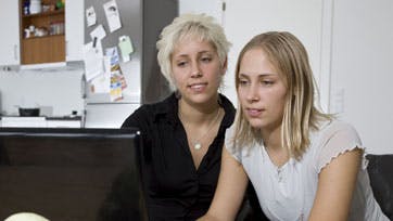 Tvillingerne Bettina og Helena Dahl Nielsen er særlig tæt knyttet til hinanden