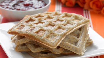 Nemme rugmelsvafler med smag af kardemomme