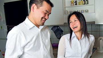 Vinh overlader gerne det hjemlige køkken til sin hustru, Le Chung. Foto: Lars Horn