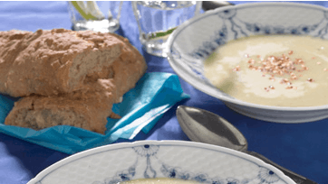 Kartoffel-porresuppe med chili og havreflute
