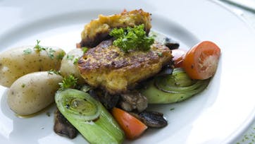Nemme fiskefrikadeller til 1 person med pandegrønt