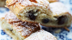 Kringle med marcipan og rosiner