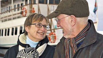 Det var næsten kærlighed ved første blik, da Lotte og Egon mødtes første gang, og efter toethalvt år er følelsen af samhørighed kun vokset. Foto: Flemming Nielsen