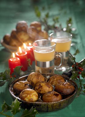 æbleskiver og æblegløgg