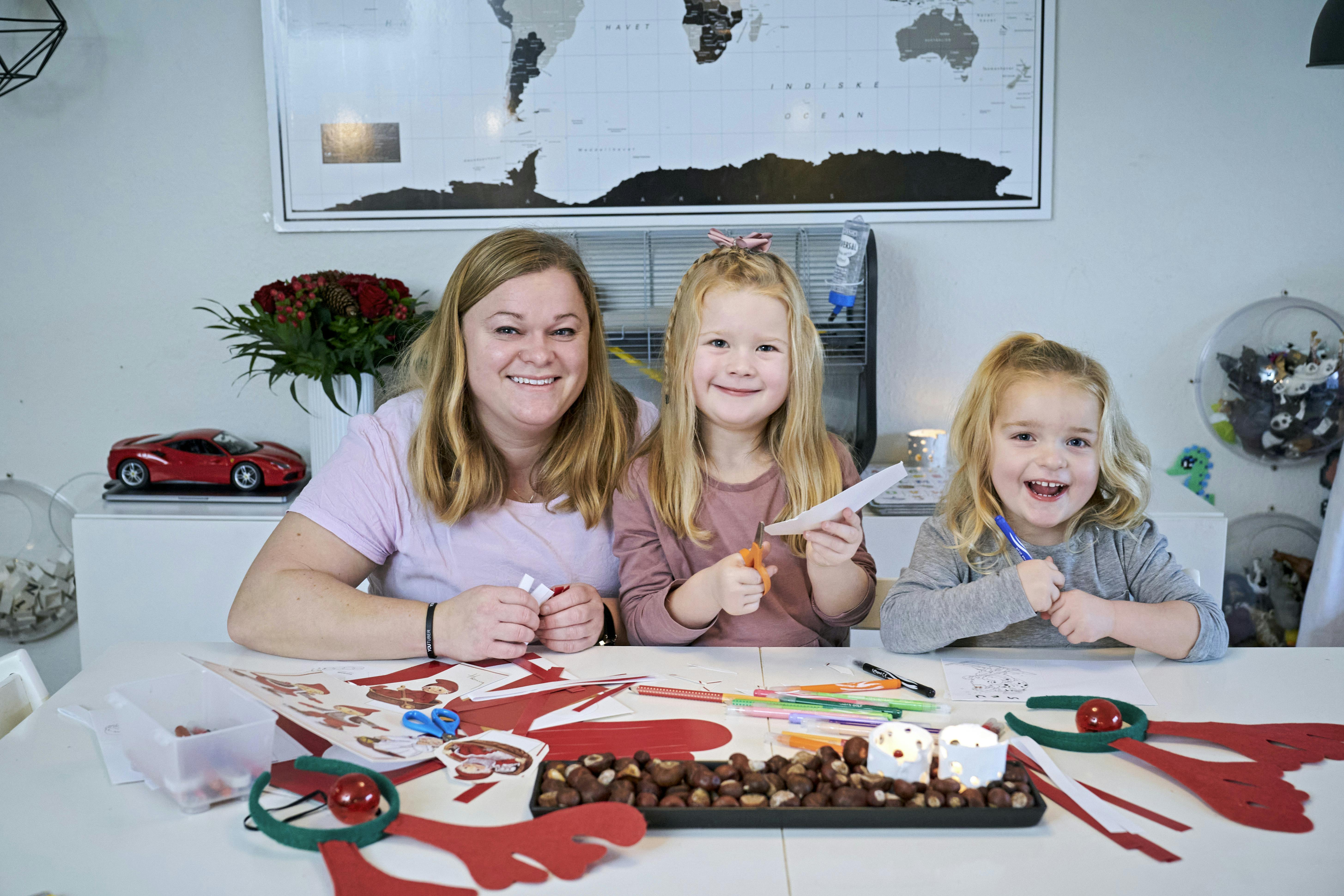 https://imgix.familiejournal.dk/media/article/09_nadia_witt_fj_julekurven_2020_1sl0056.jpg