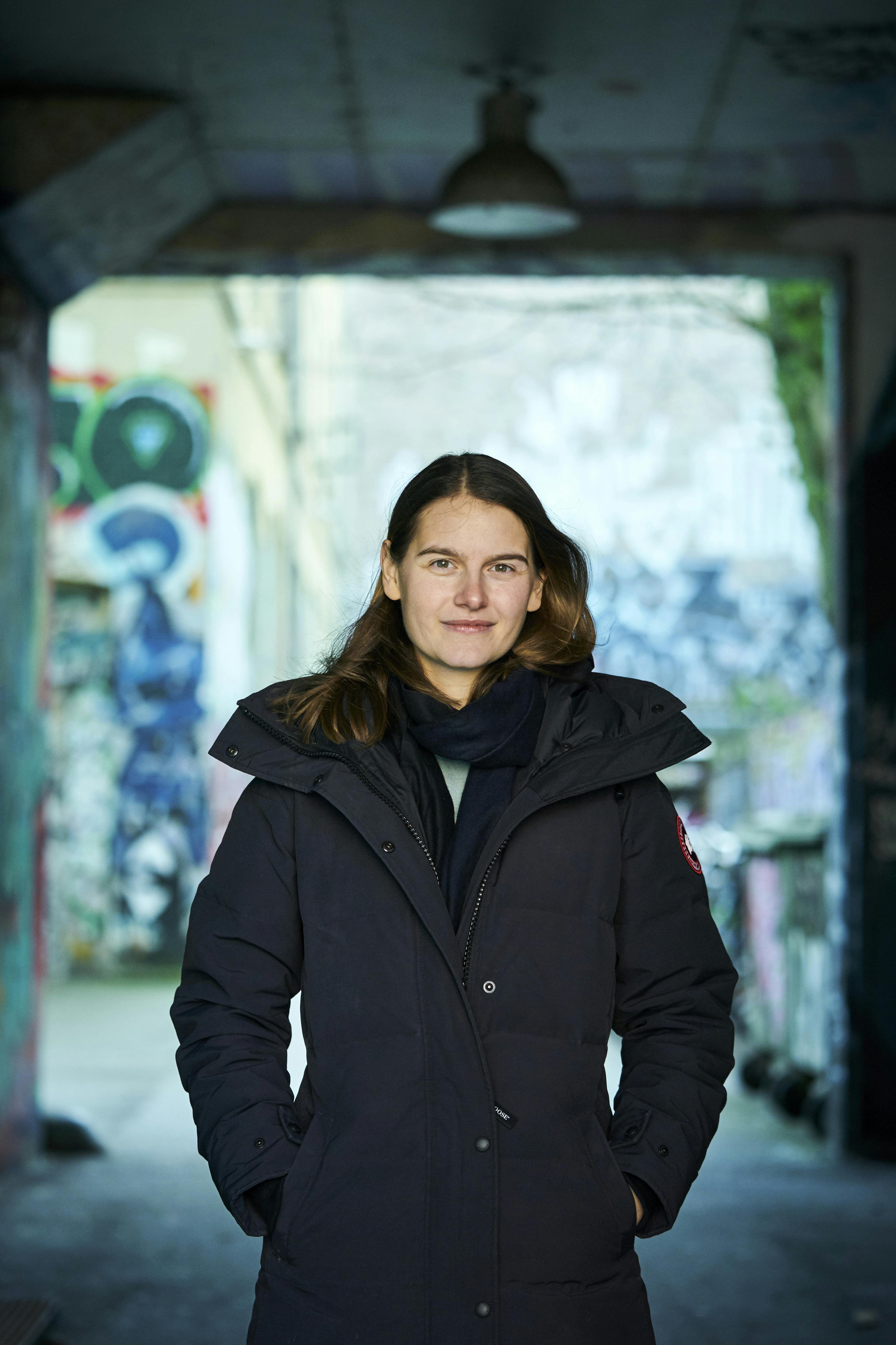 Instruktøren Malou Reymanns far har lært hende at være tro mod sig selv