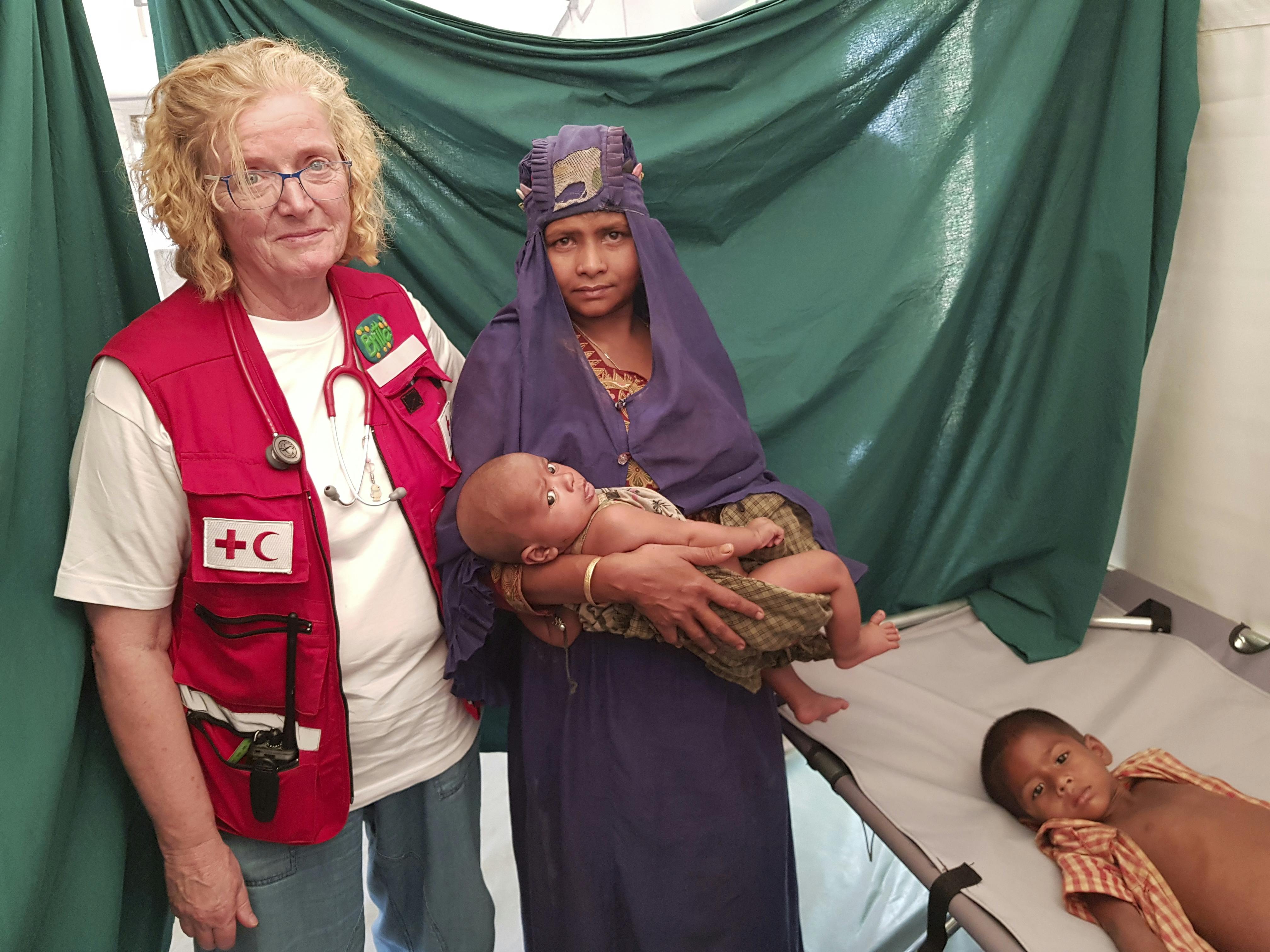 https://imgix.familiejournal.dk/media/article/125_-_bangladesh_outpatient_britta_louise_olsen_0.jpg
