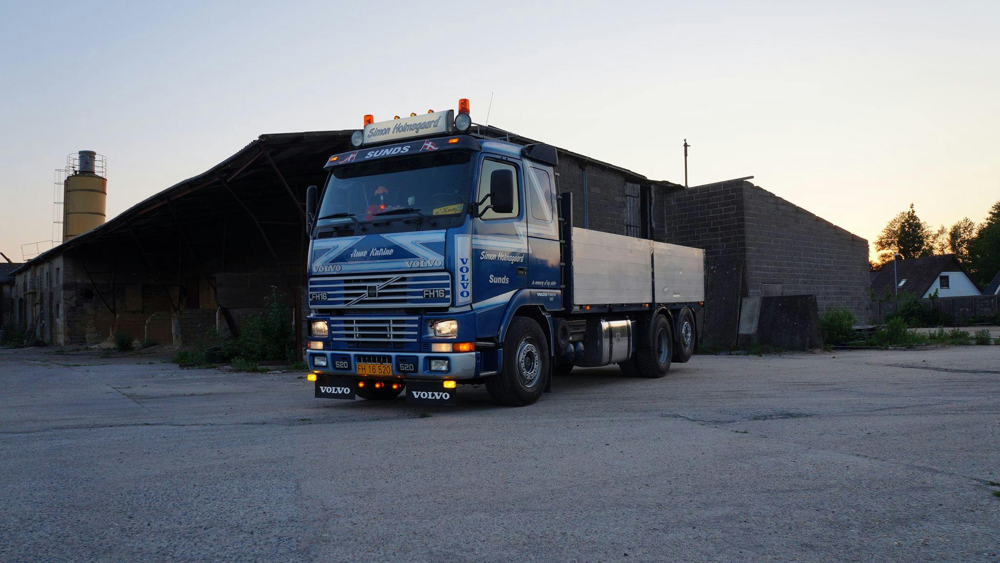 Konfirmationspenge brugt på lastbil